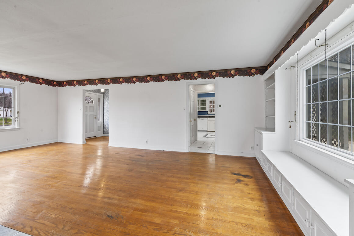206 Vine St