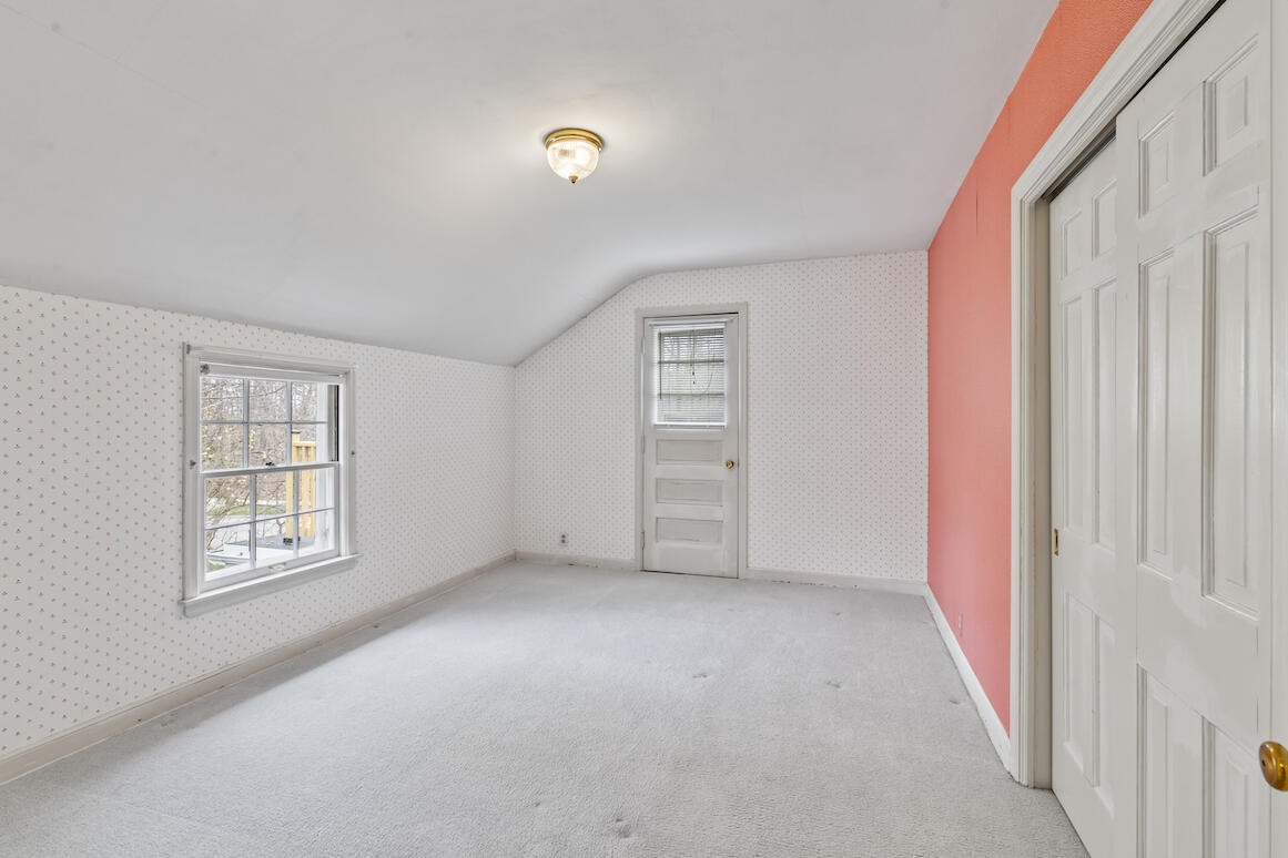 206 Vine St