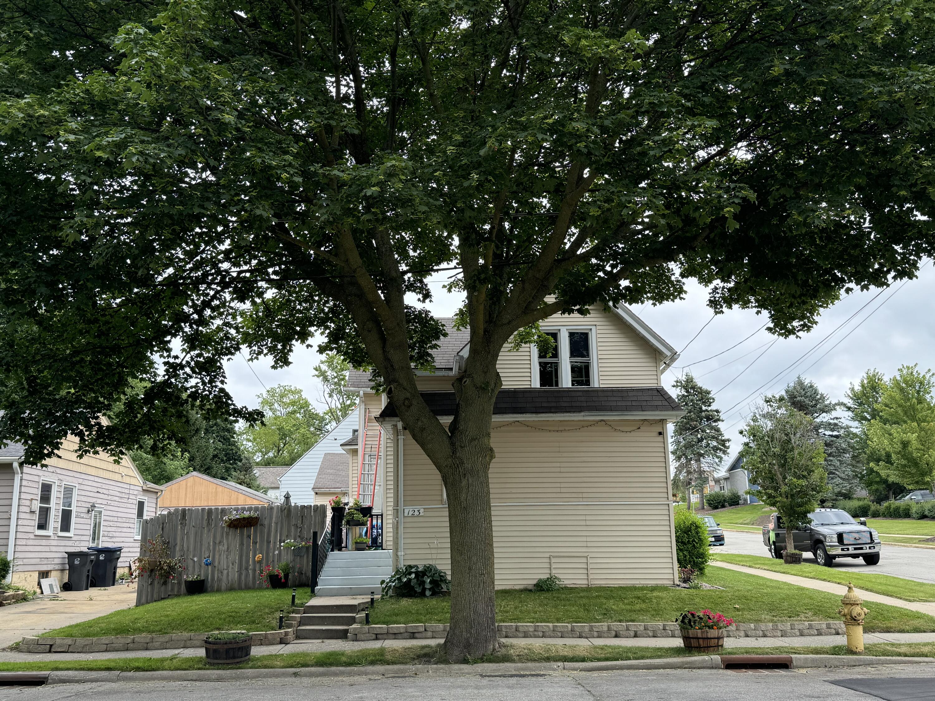 123 S Washington Ave