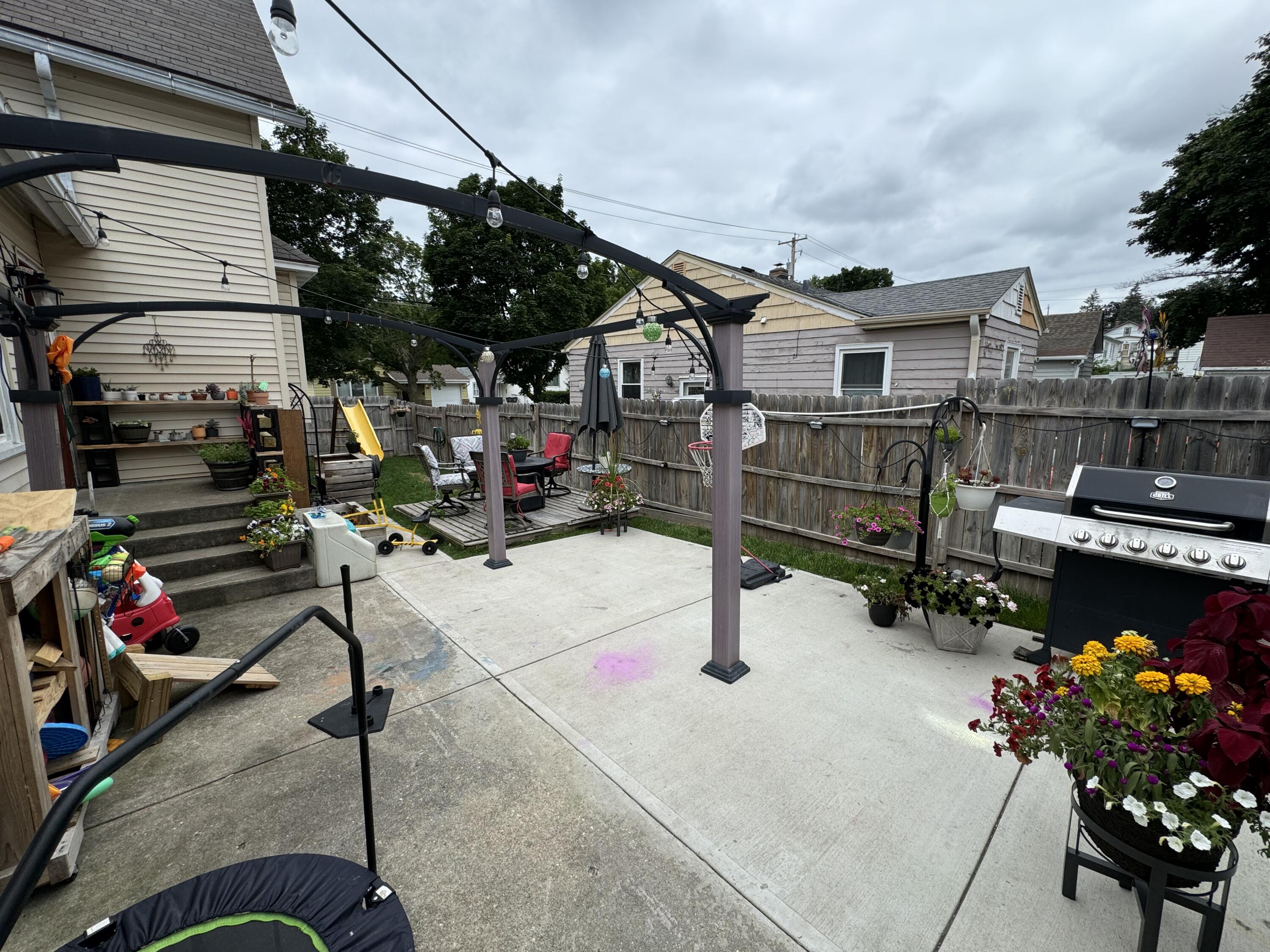 123 S Washington Ave
