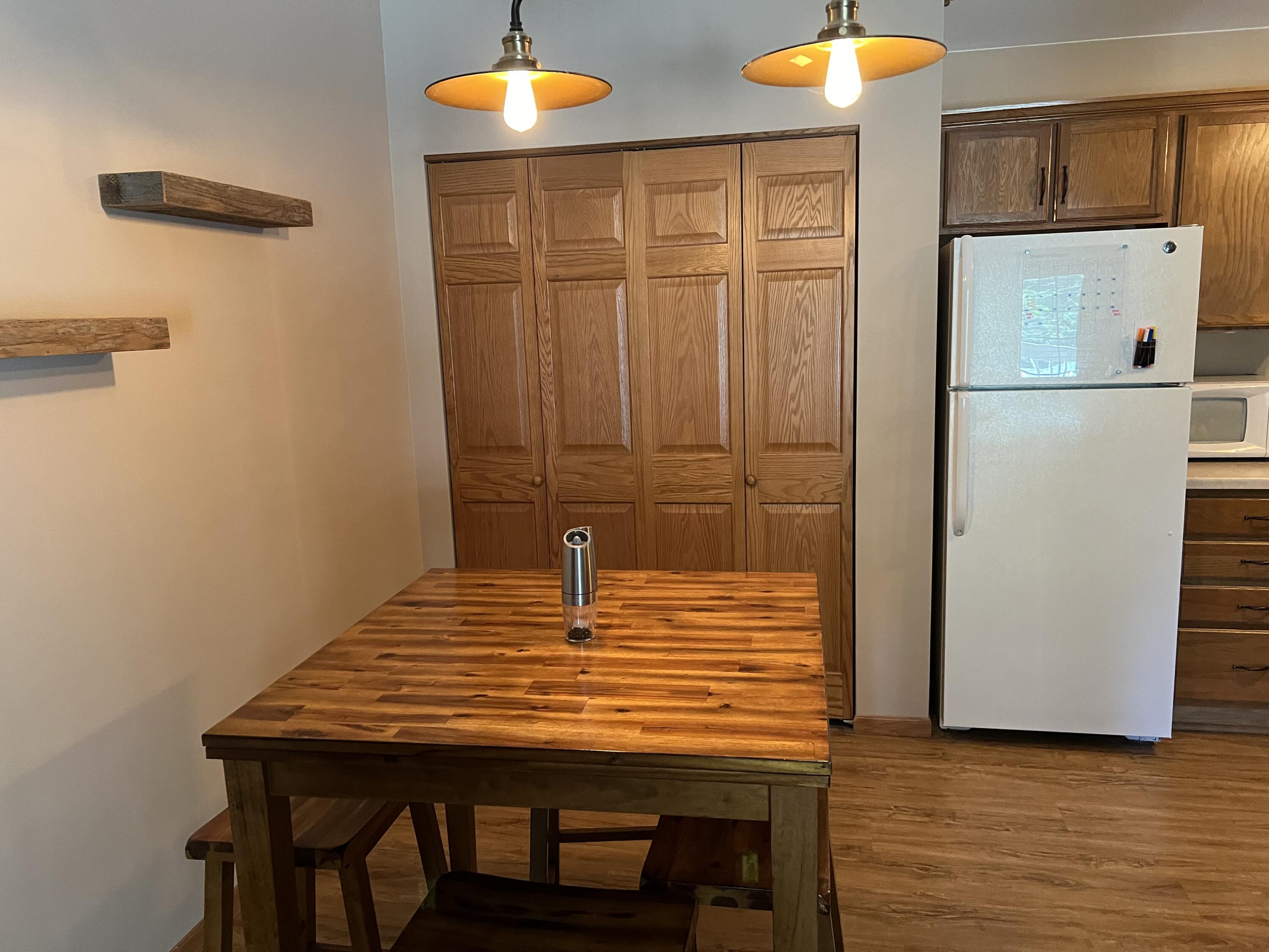 210 W Oak Leaf Dr Unit: 8