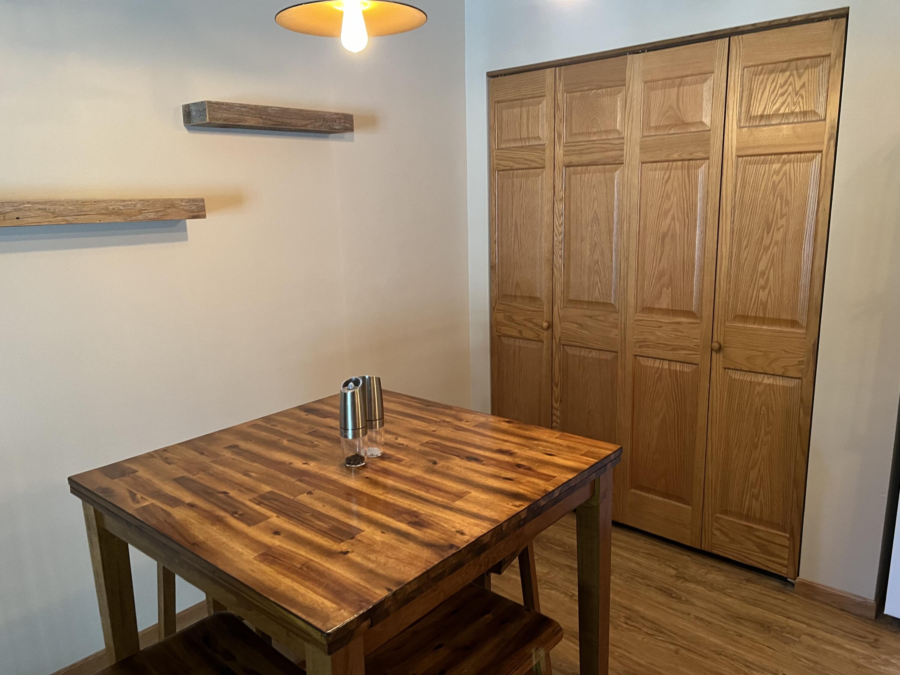 210 W Oak Leaf Dr Unit: 8