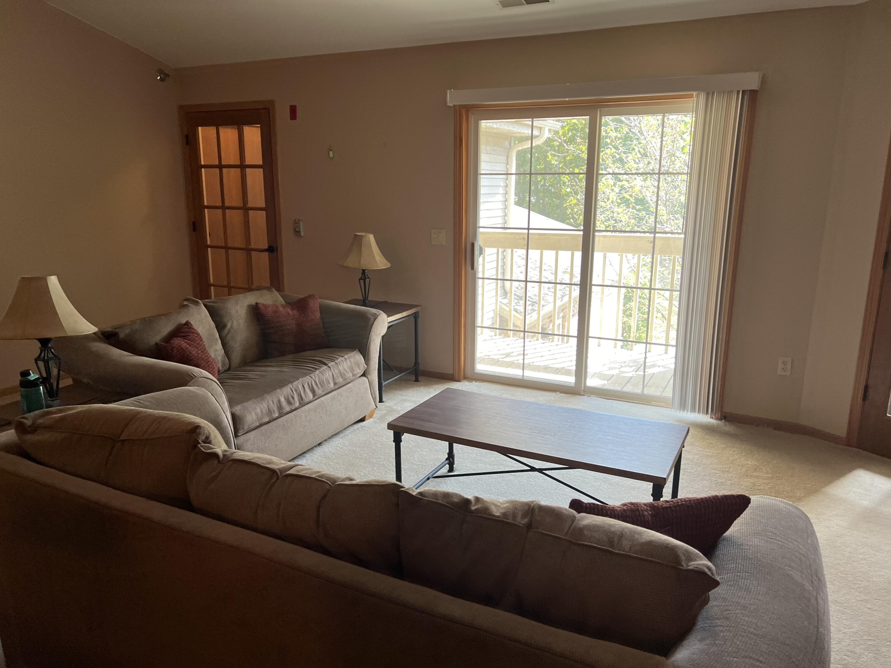 210 W Oak Leaf Dr Unit: 8