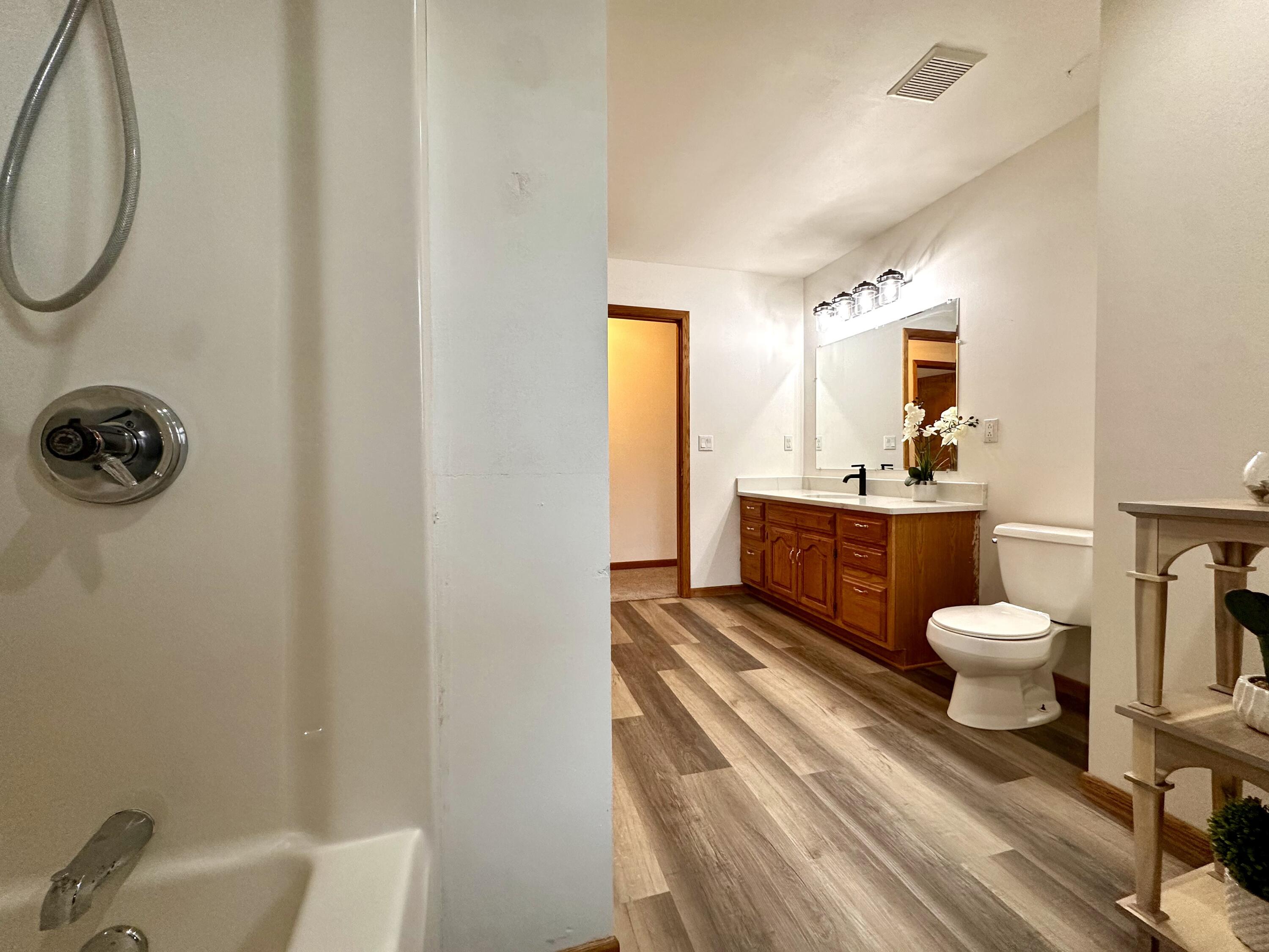 2523 Catherine Dr