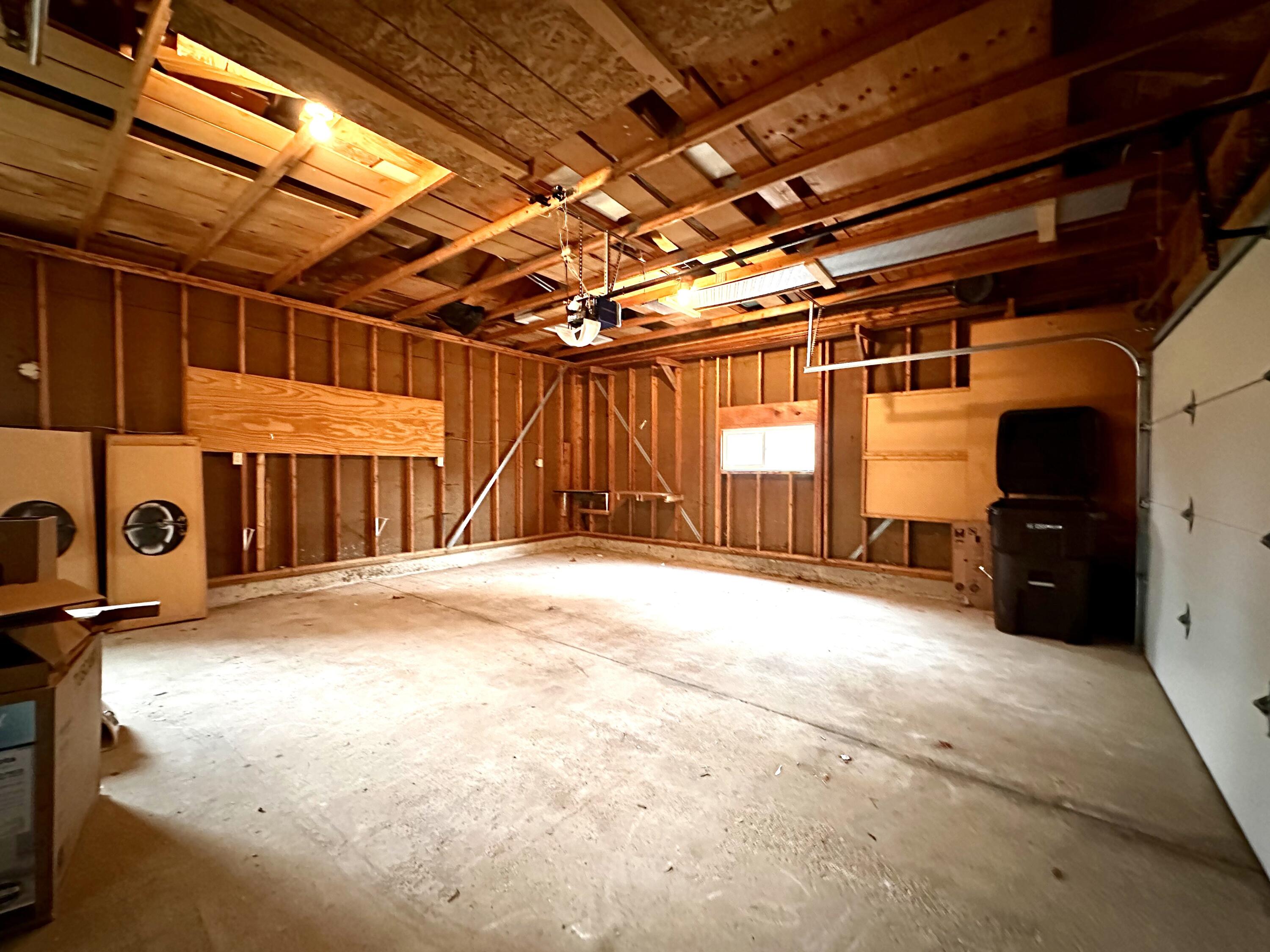 2523 Catherine Dr