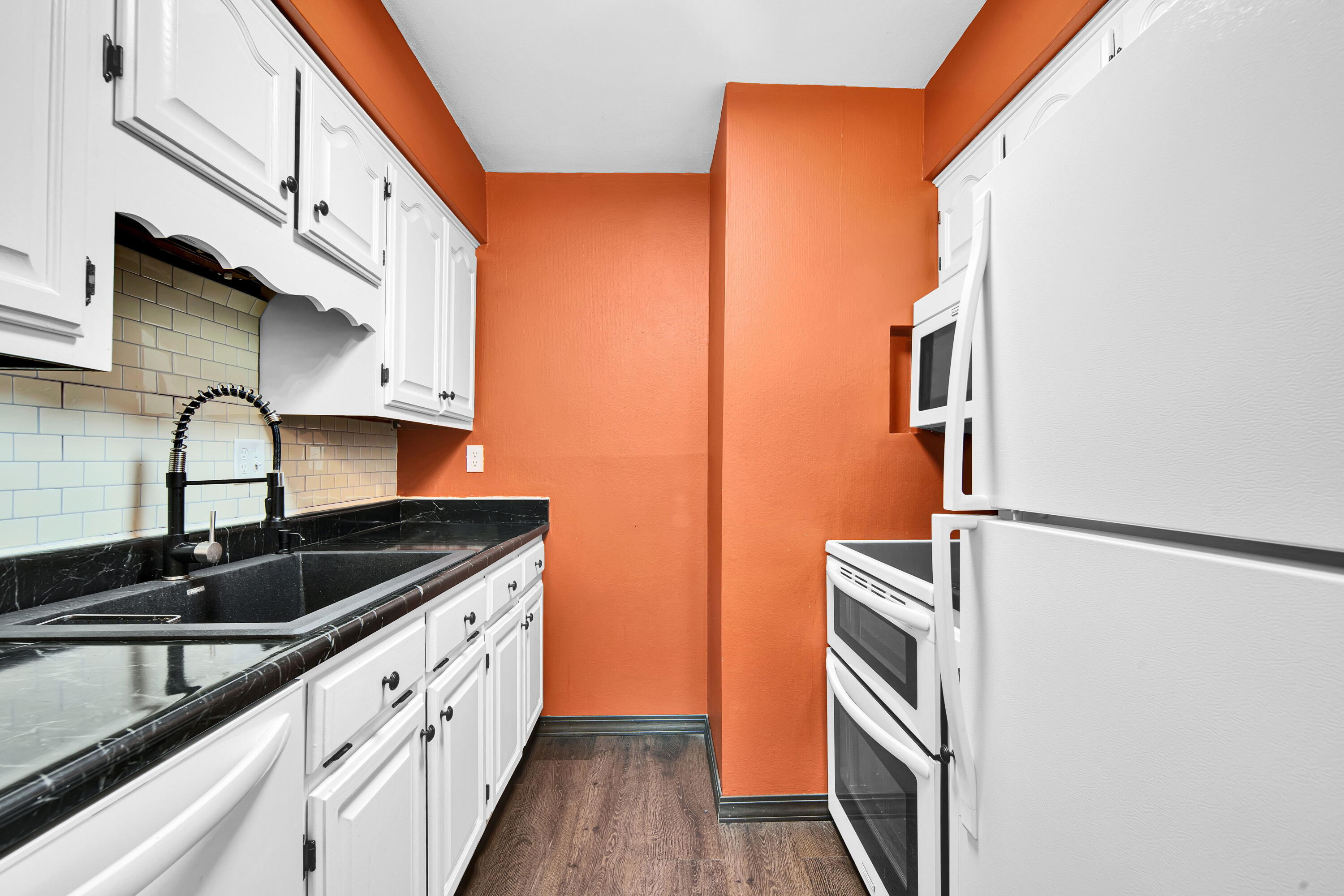 8560 W Waterford Ave Unit: 7