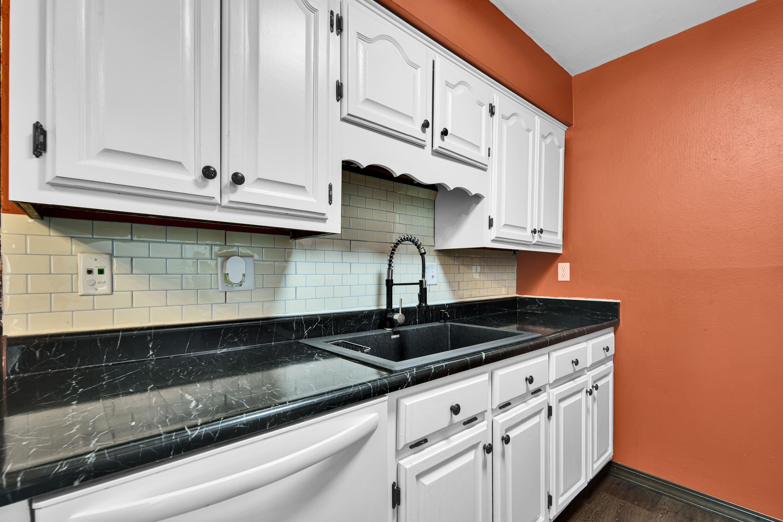 8560 W Waterford Ave Unit: 7