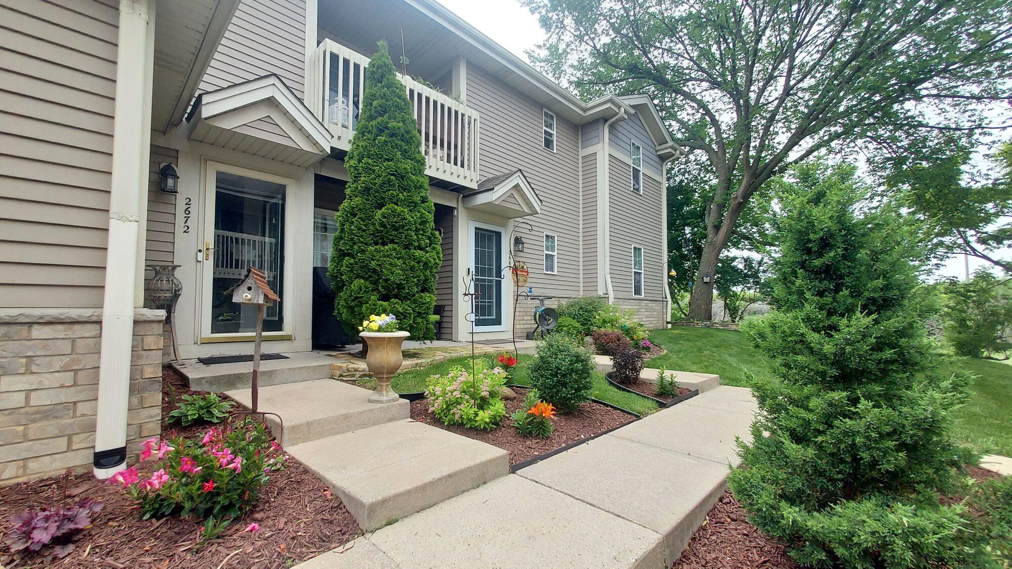 2672 Hidden Dr