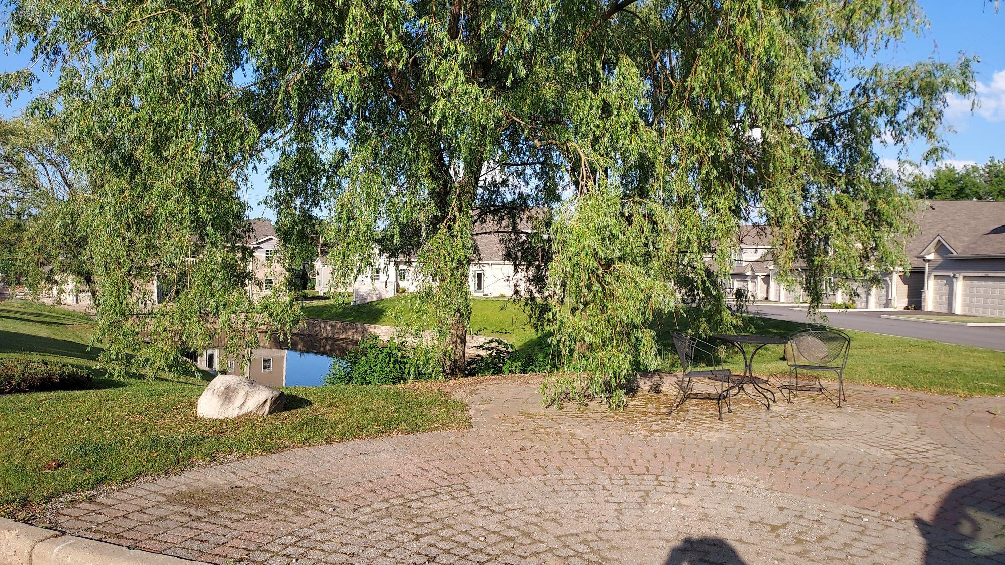 2672 Hidden Dr