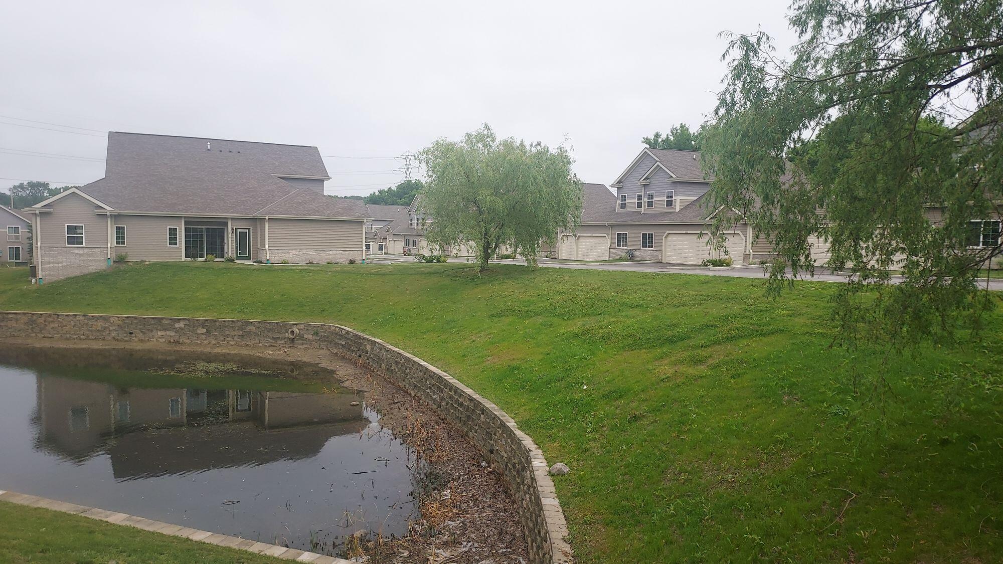 2672 Hidden Dr