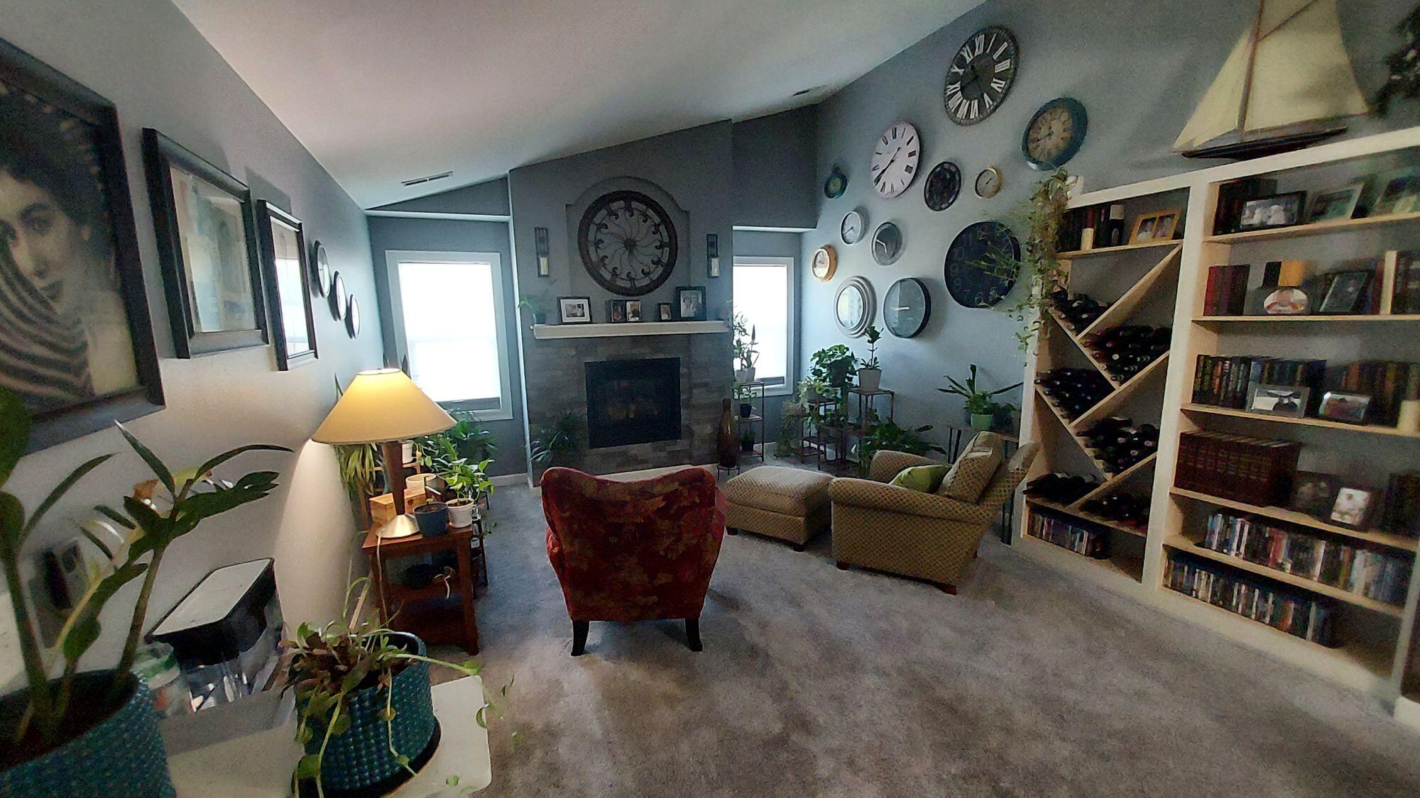 2672 Hidden Dr