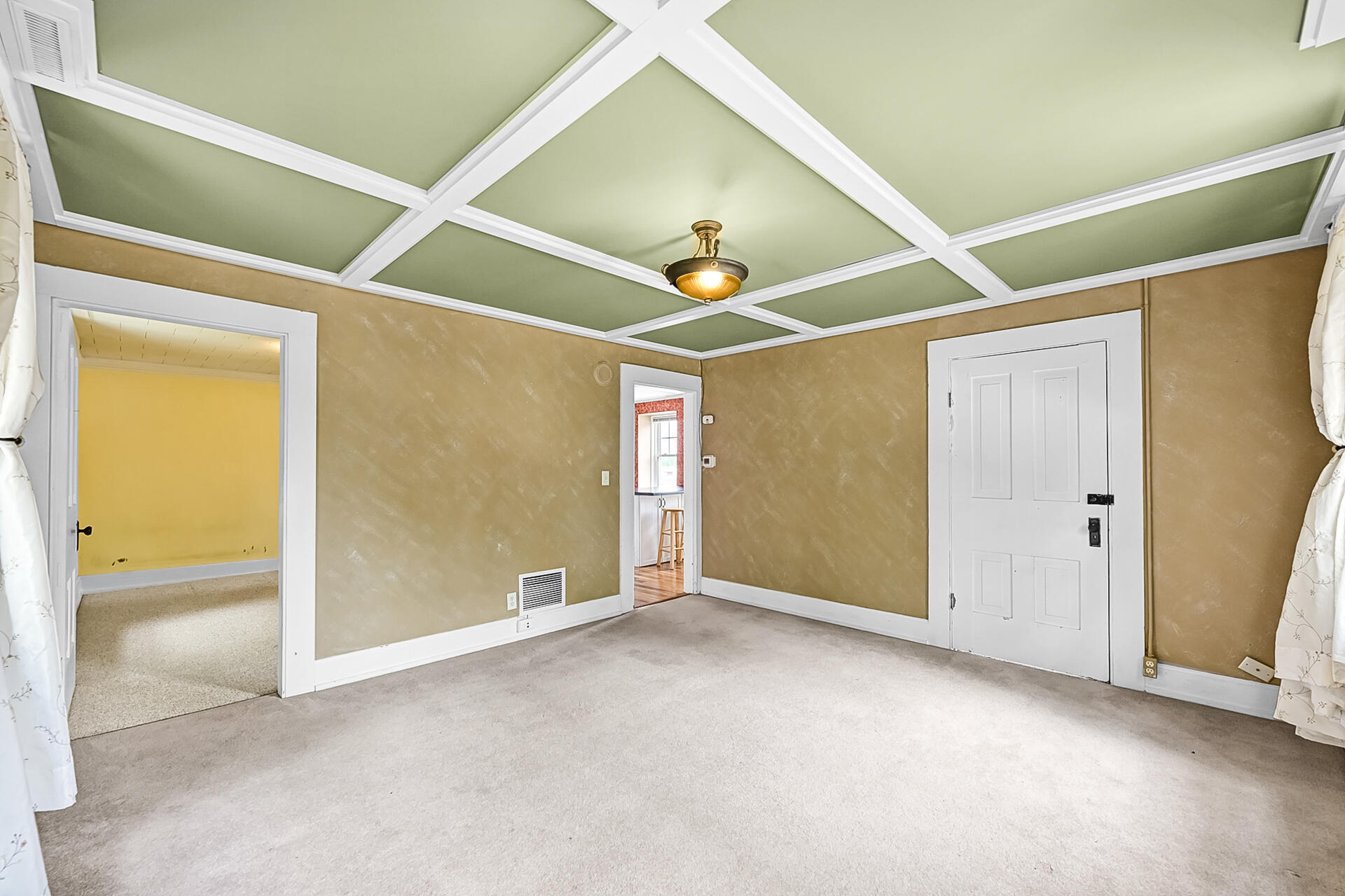 208 W Jefferson St Unit: 210