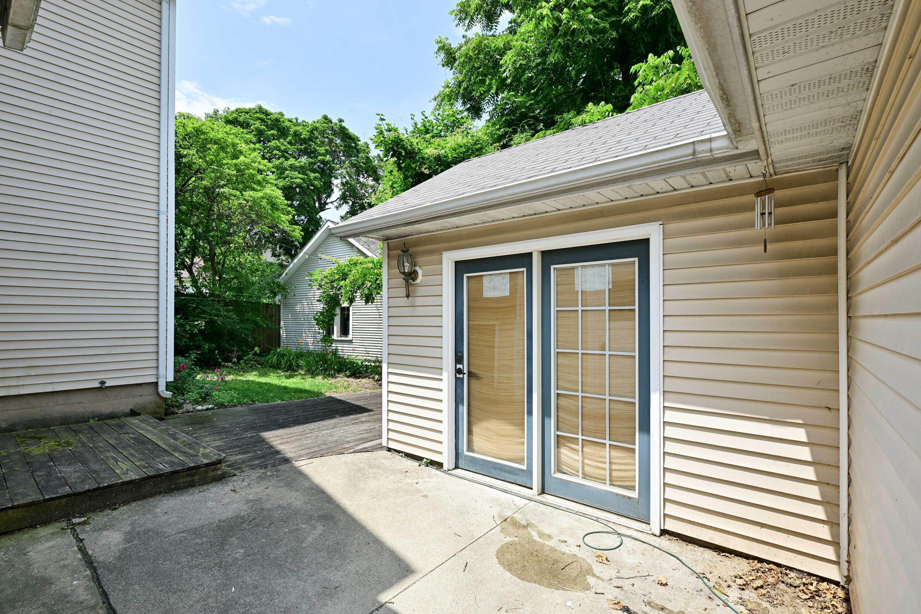 208 W Jefferson St Unit: 210