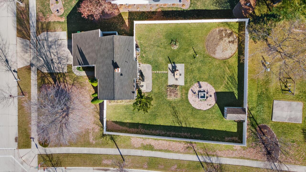 8150 S Waring Dr