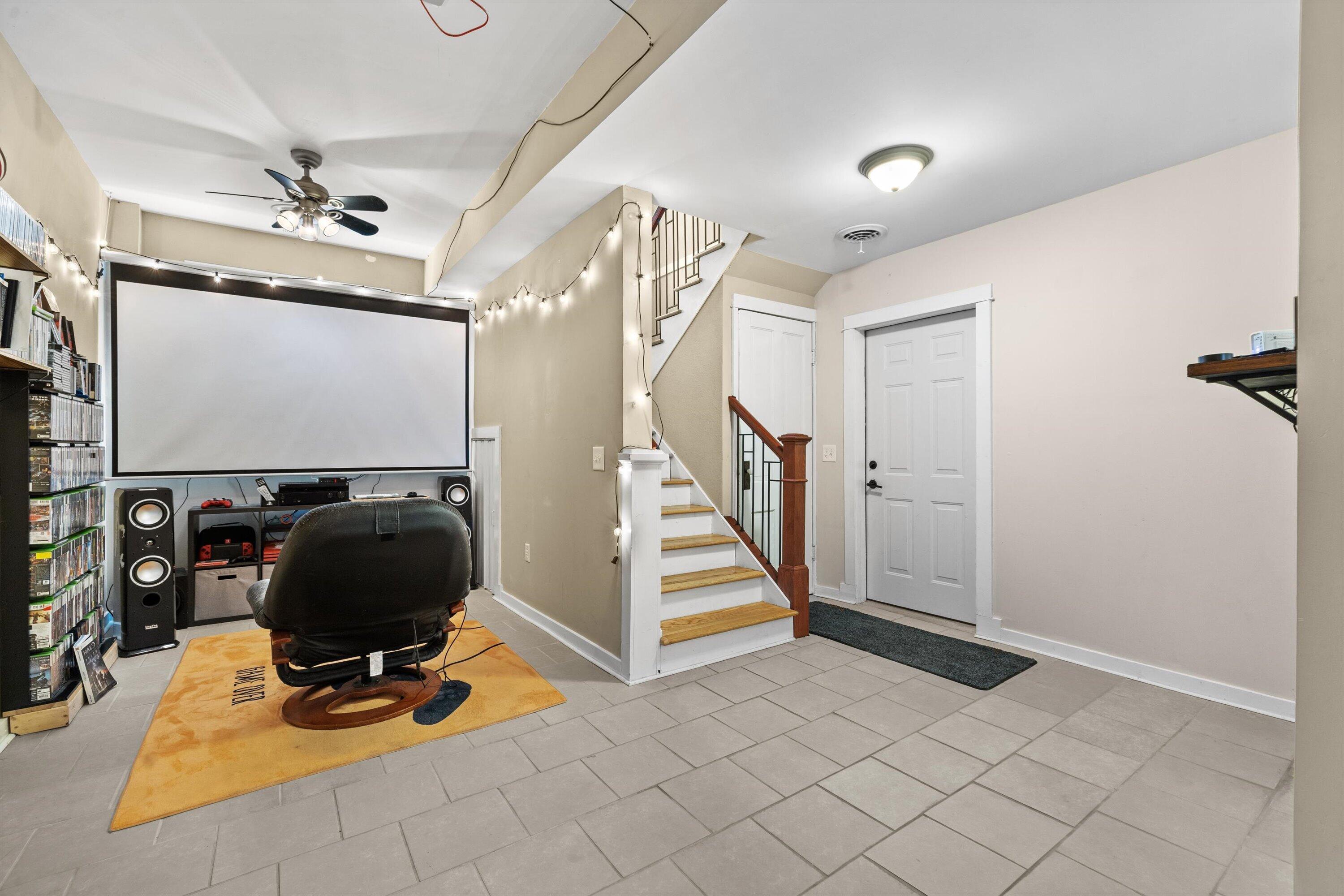 29944 Greenleaf Dr