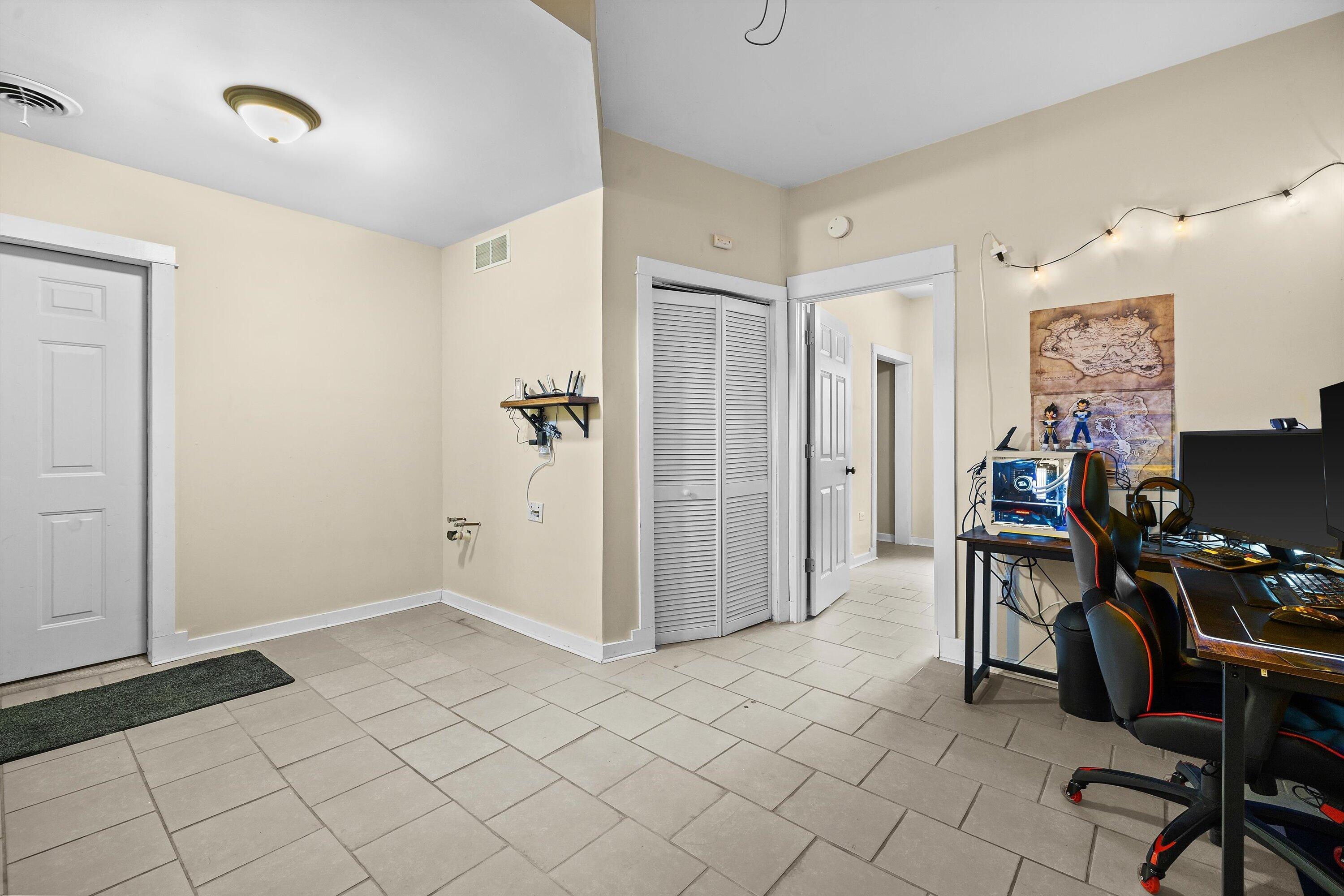 29944 Greenleaf Dr