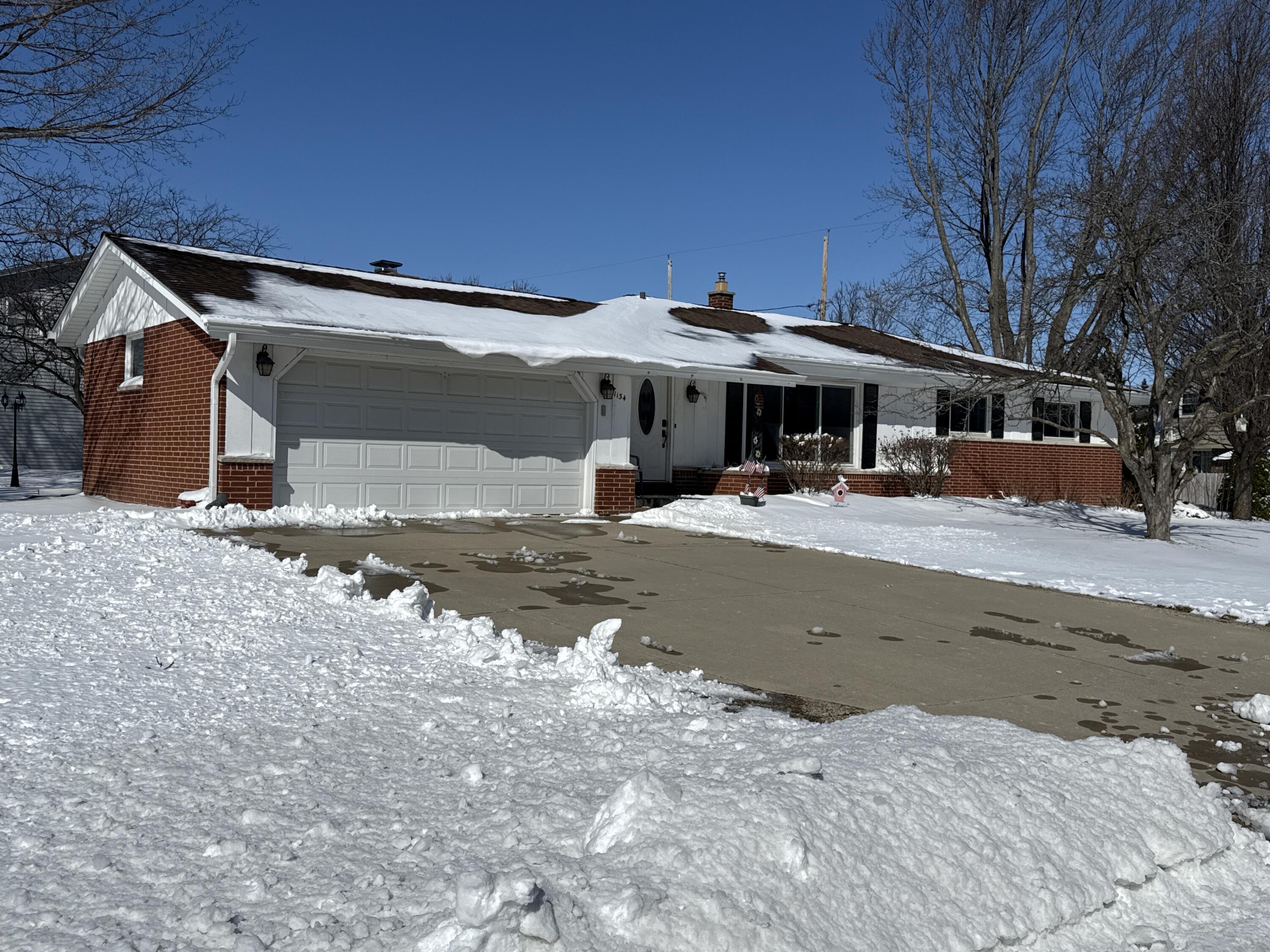 1134 Bluebird Ln