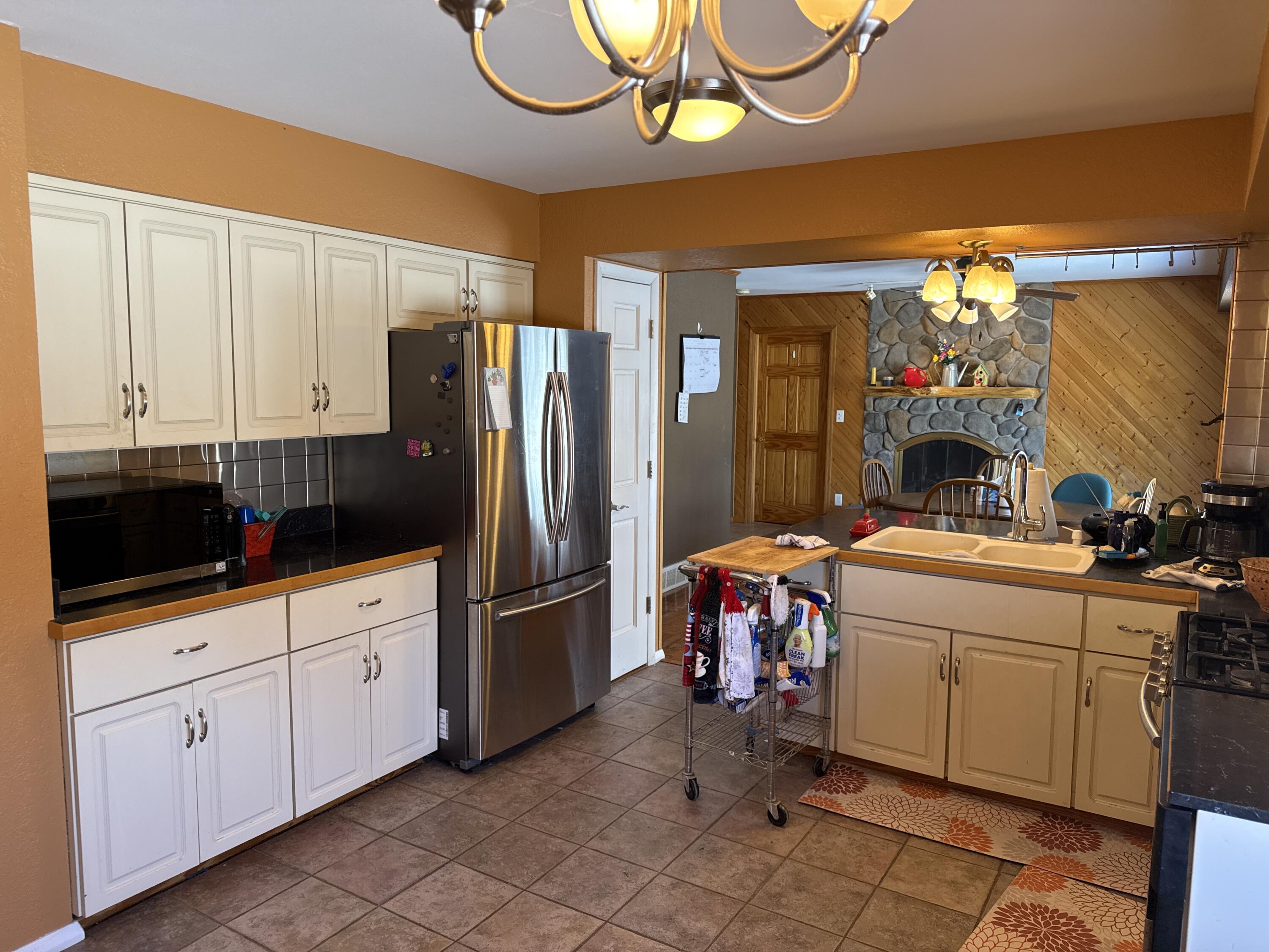 1134 Bluebird Ln