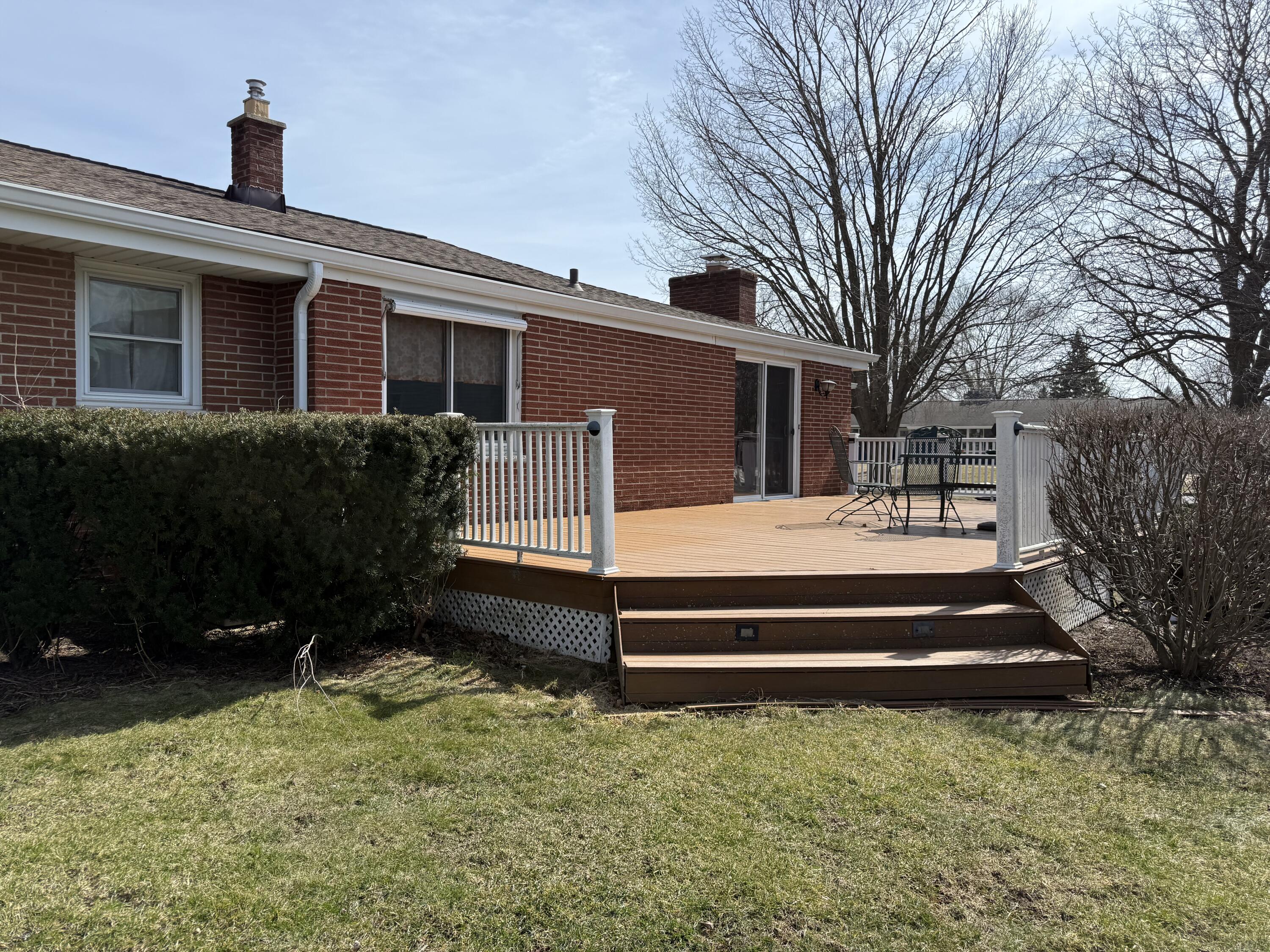 1134 Bluebird Ln