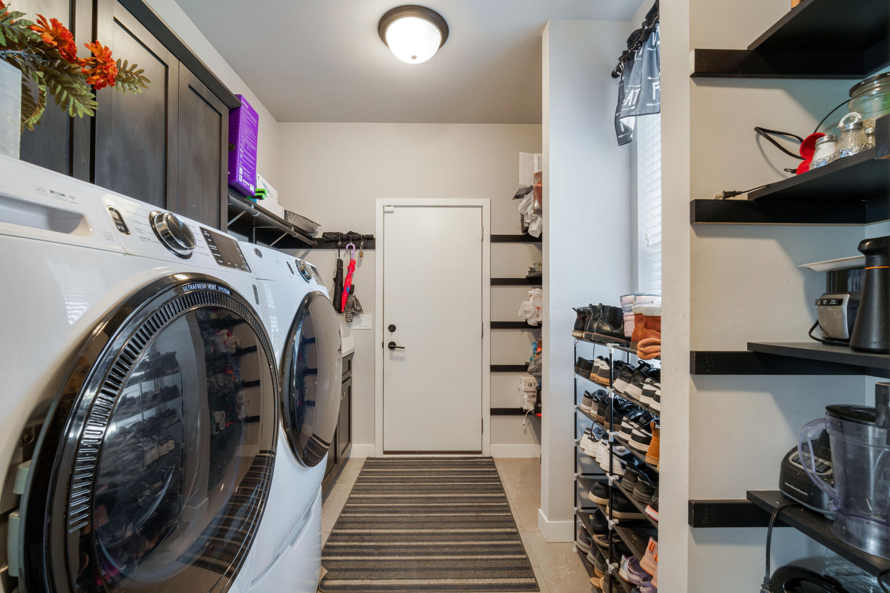 W148N10450 Blackbird Pt