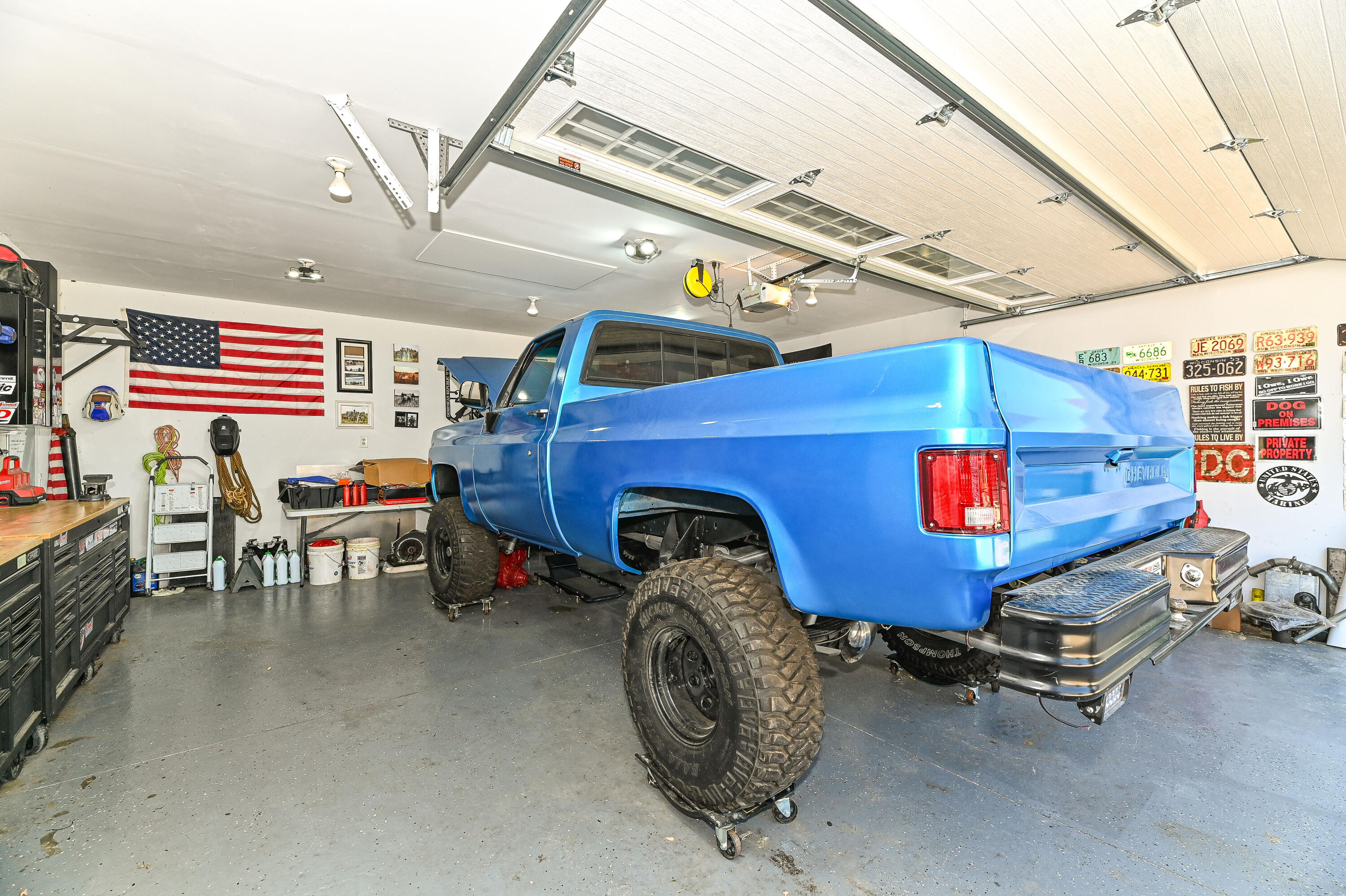 726 High St