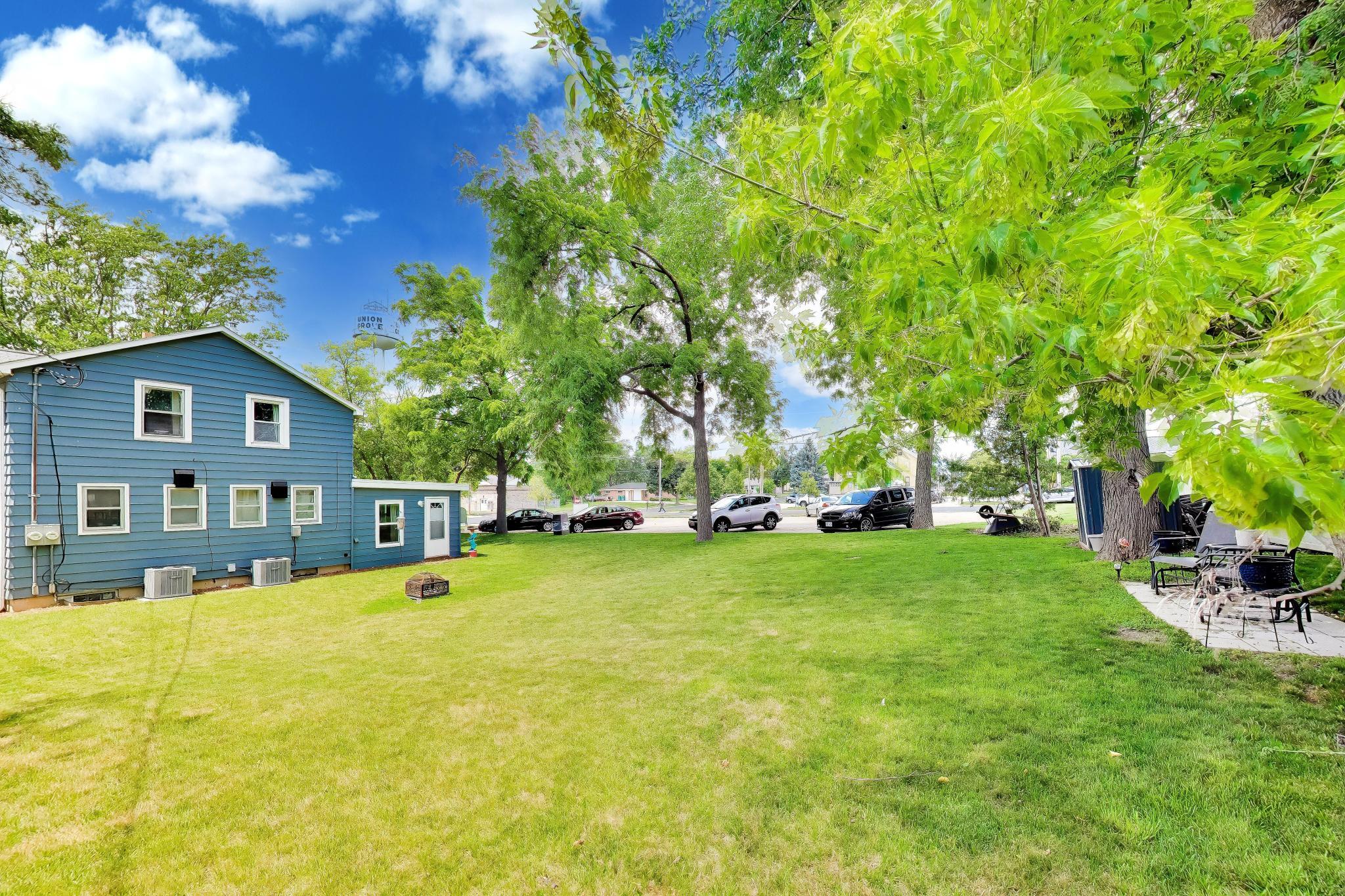 1207 Vine St, 1209