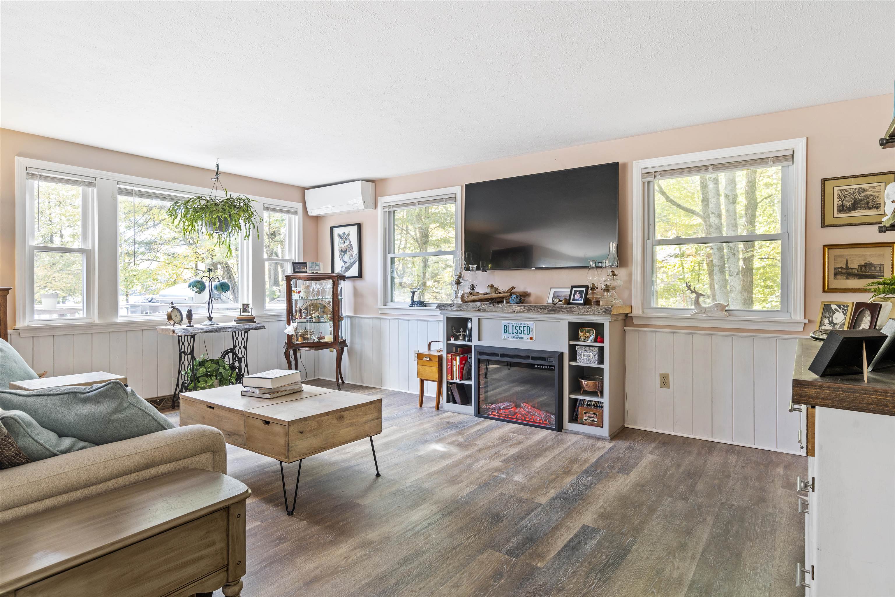 35 Sargent Lake Road