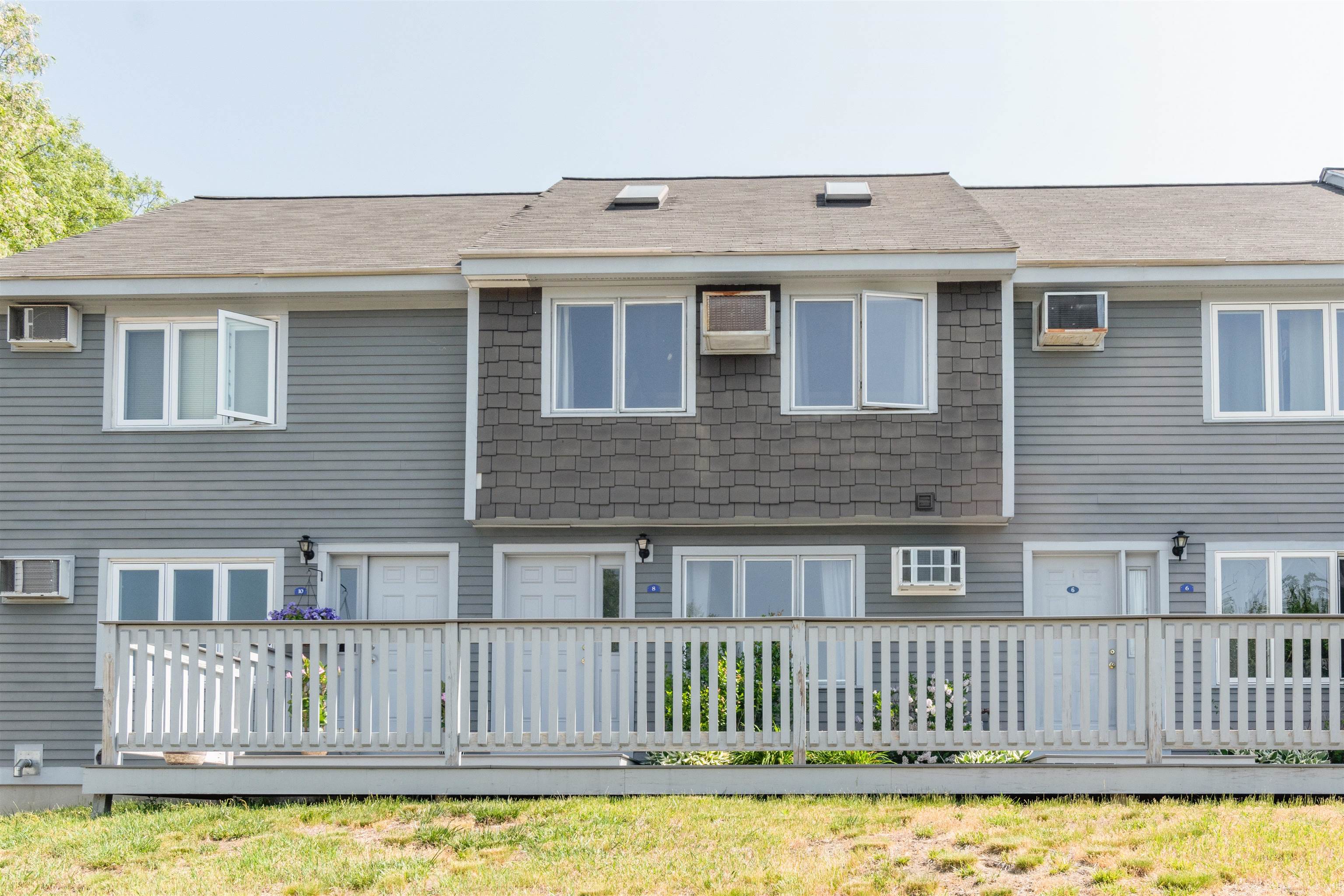 8 Valley West Way Unit: 8