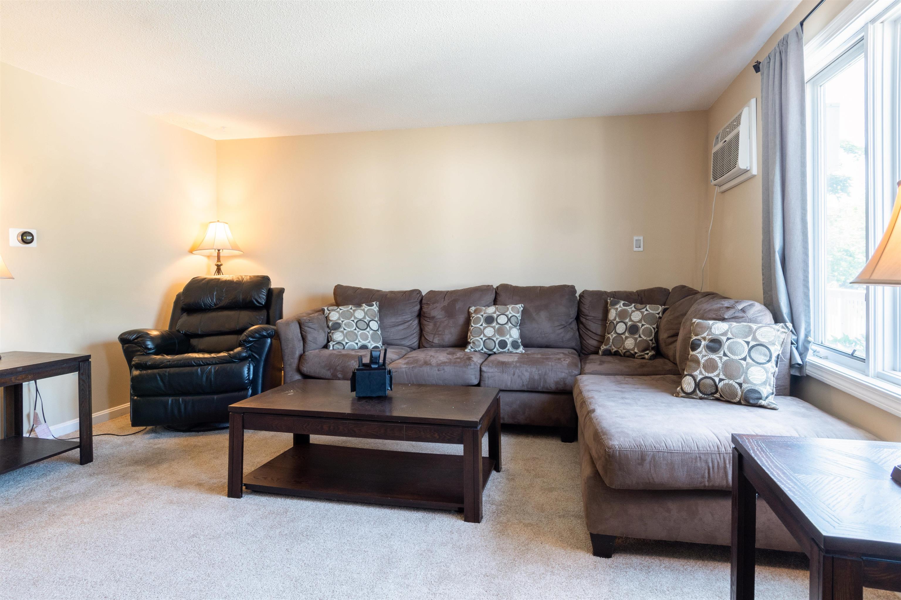 8 Valley West Way Unit: 8