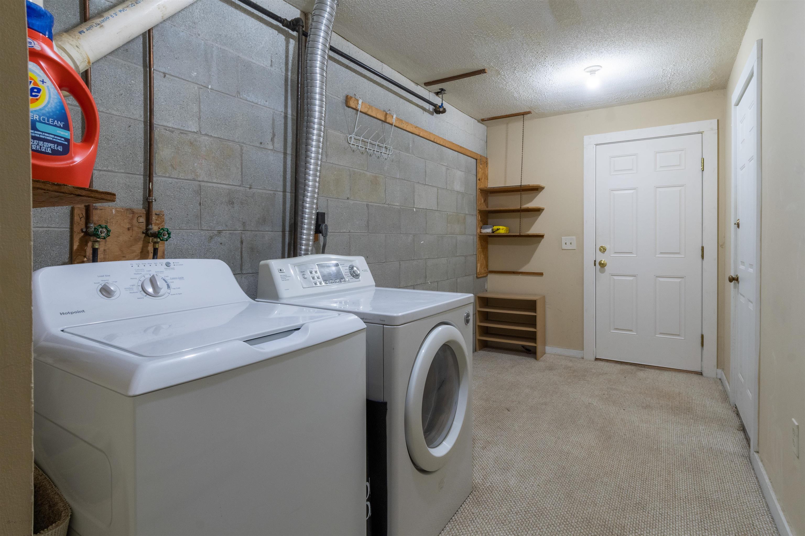 8 Valley West Way Unit: 8