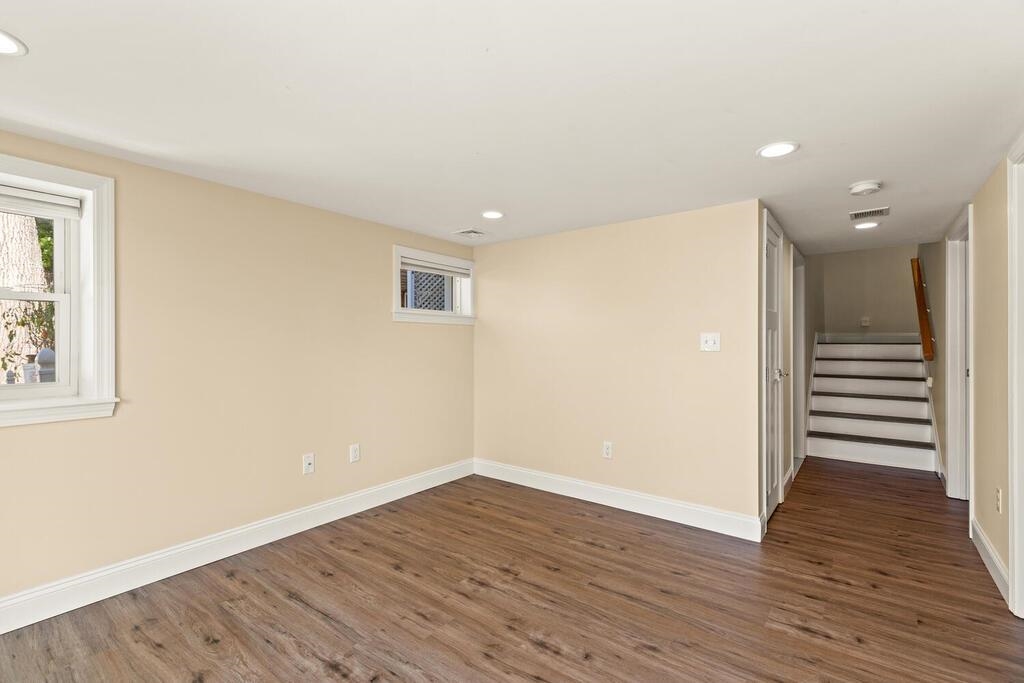8 Sunset Road
