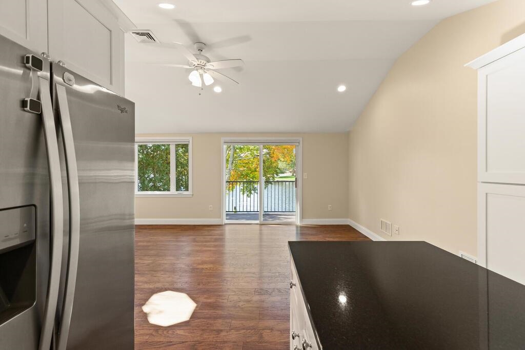 8 Sunset Road