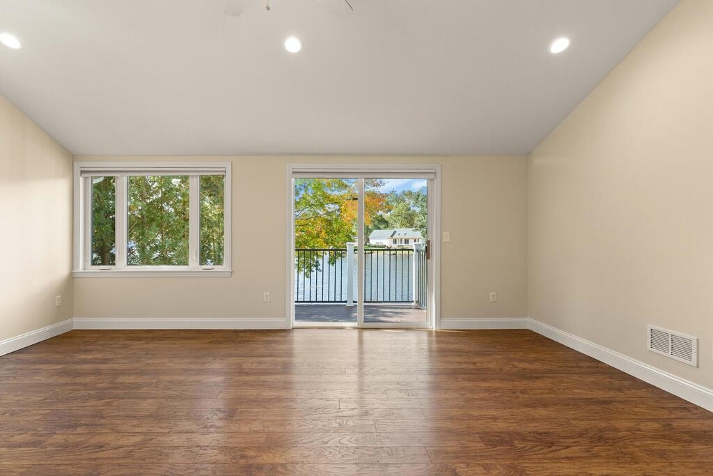 8 Sunset Road