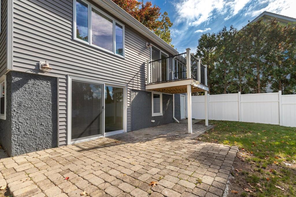 8 Sunset Road