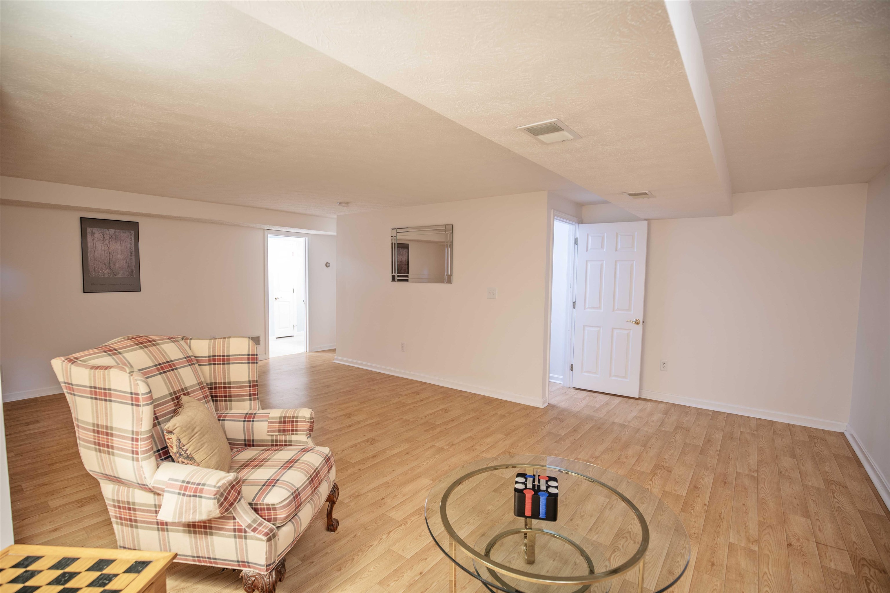385 Chase Way