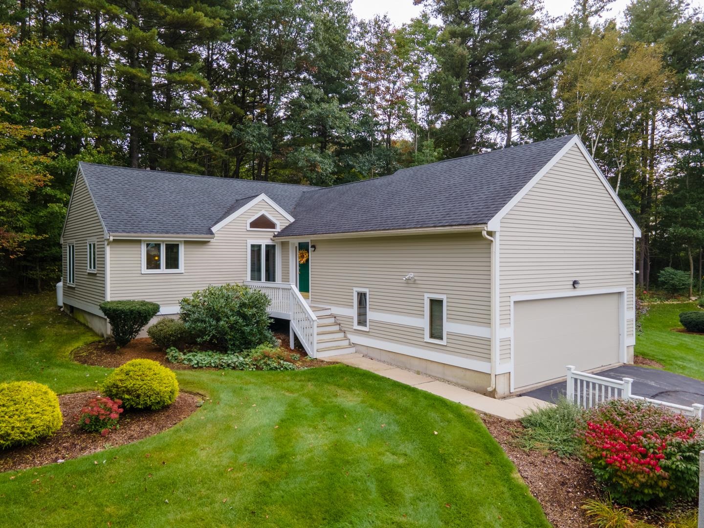 385 Chase Way