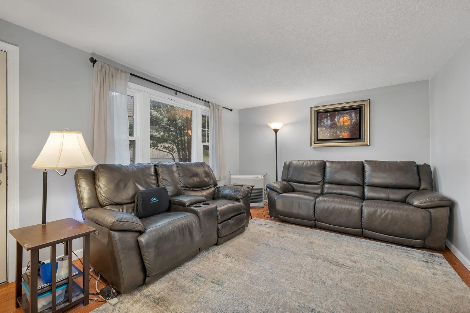 8 Midridge Circle