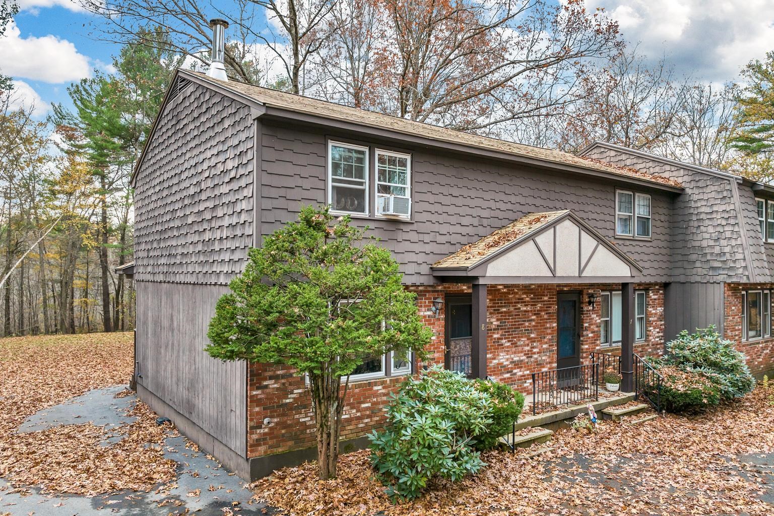 8 Midridge Circle