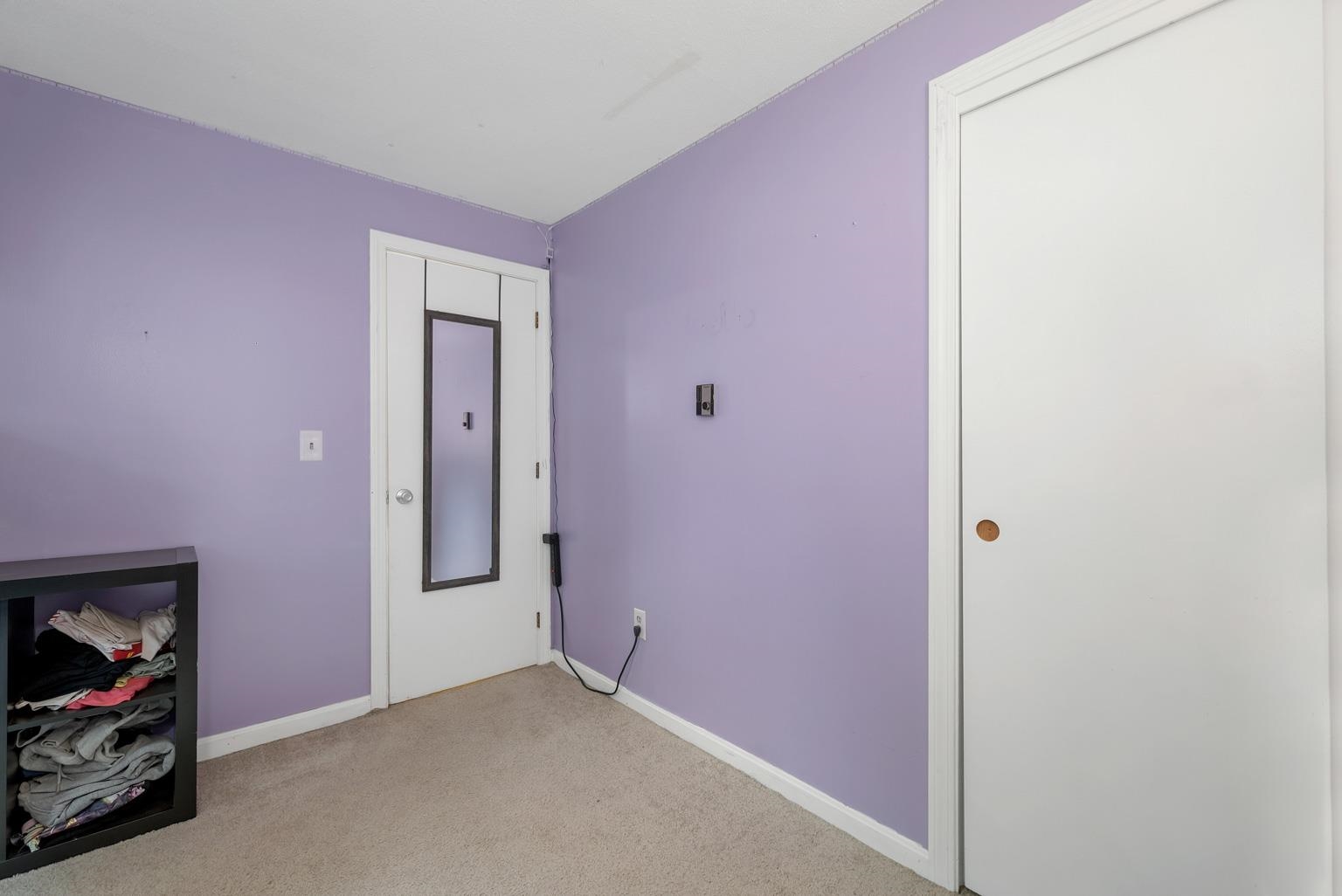 8 Midridge Circle