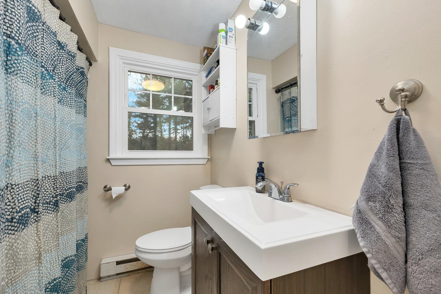 8 Midridge Circle