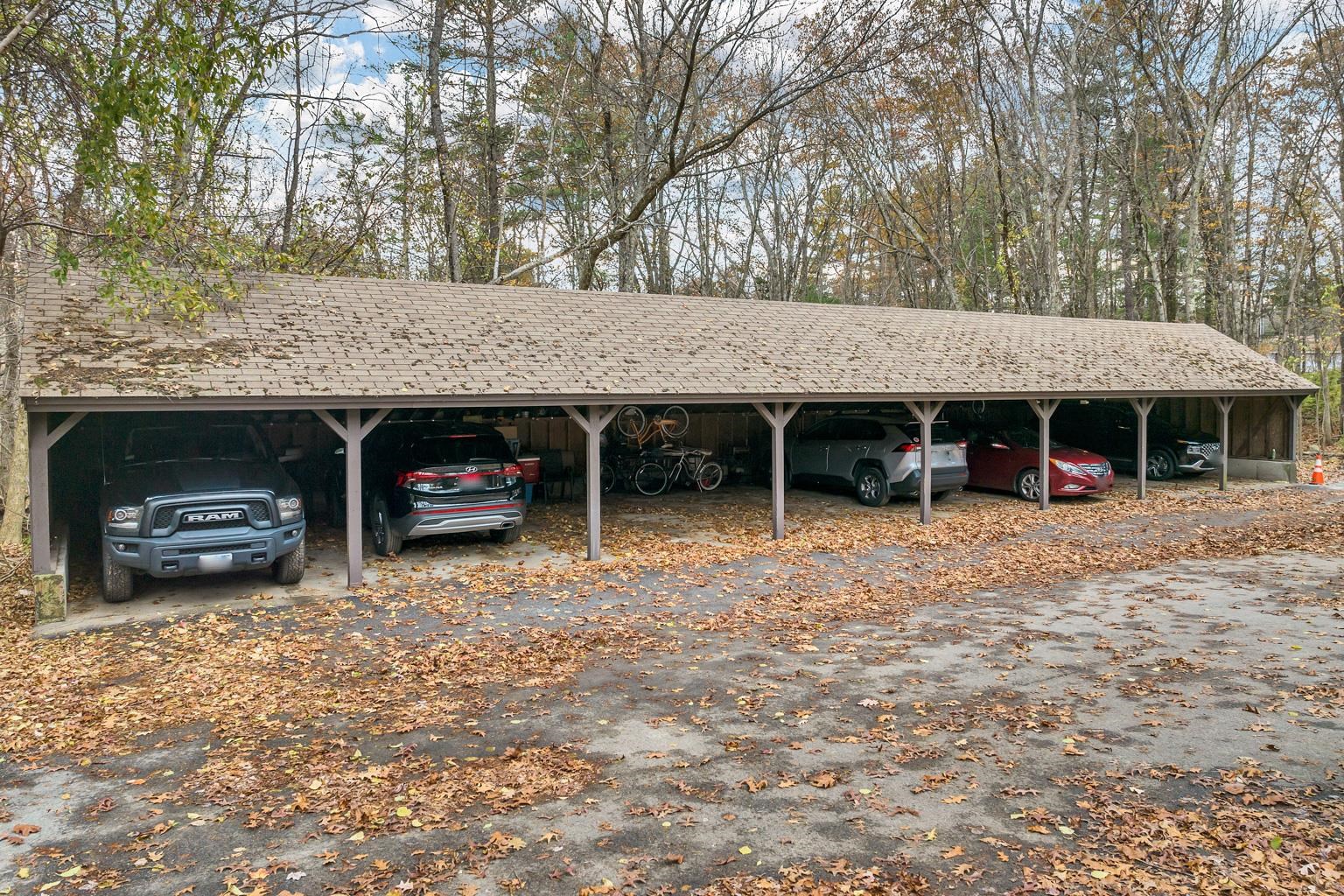 8 Midridge Circle