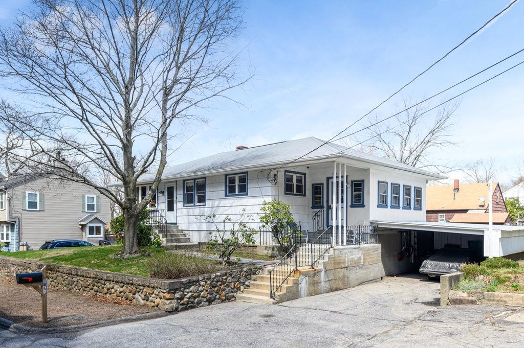 85 W Mitchell Street