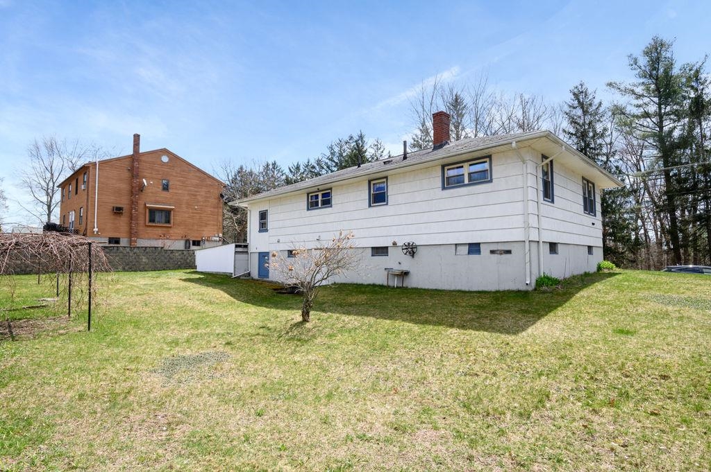 85 W Mitchell Street