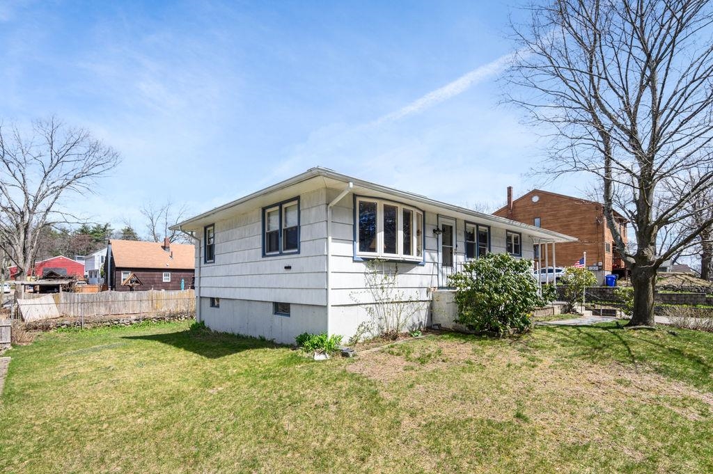 85 W Mitchell Street
