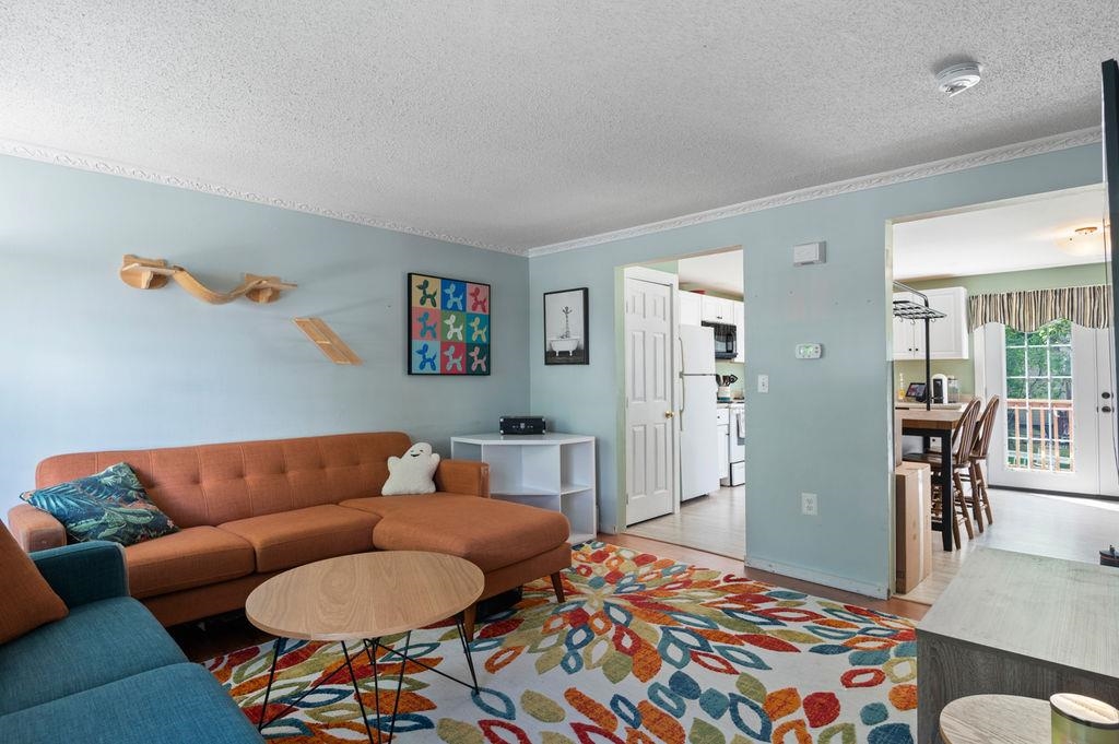 301 Myrtle Street Unit: 2