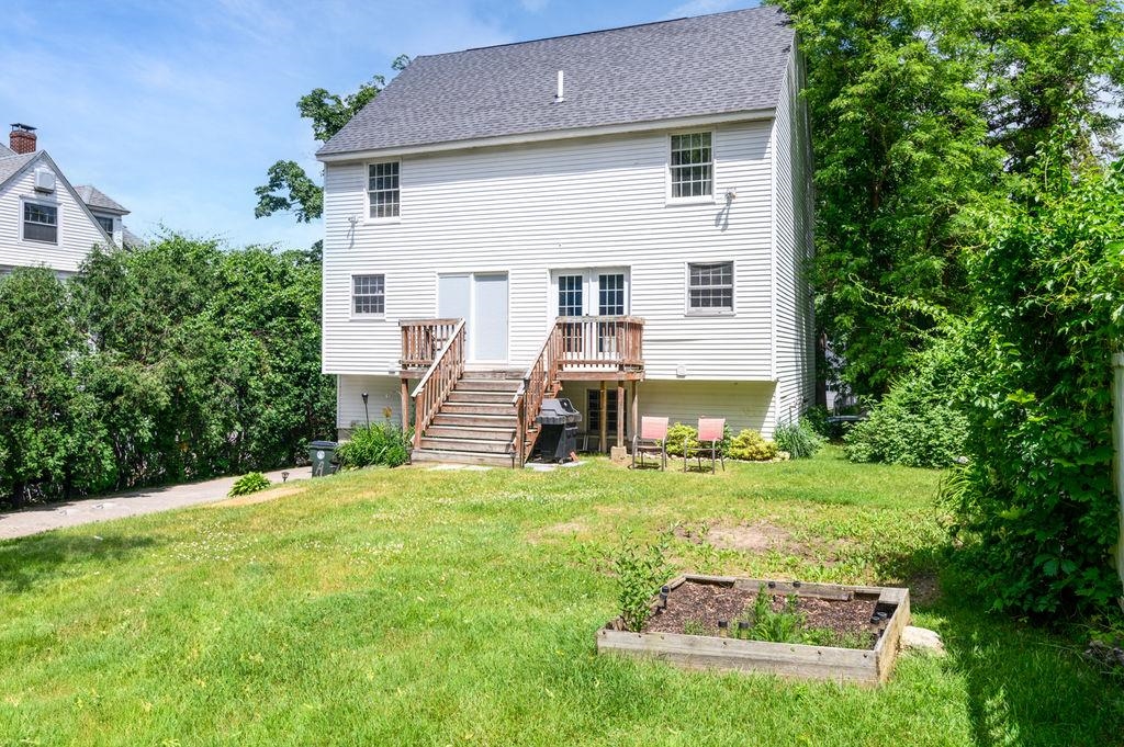 301 Myrtle Street Unit: 2