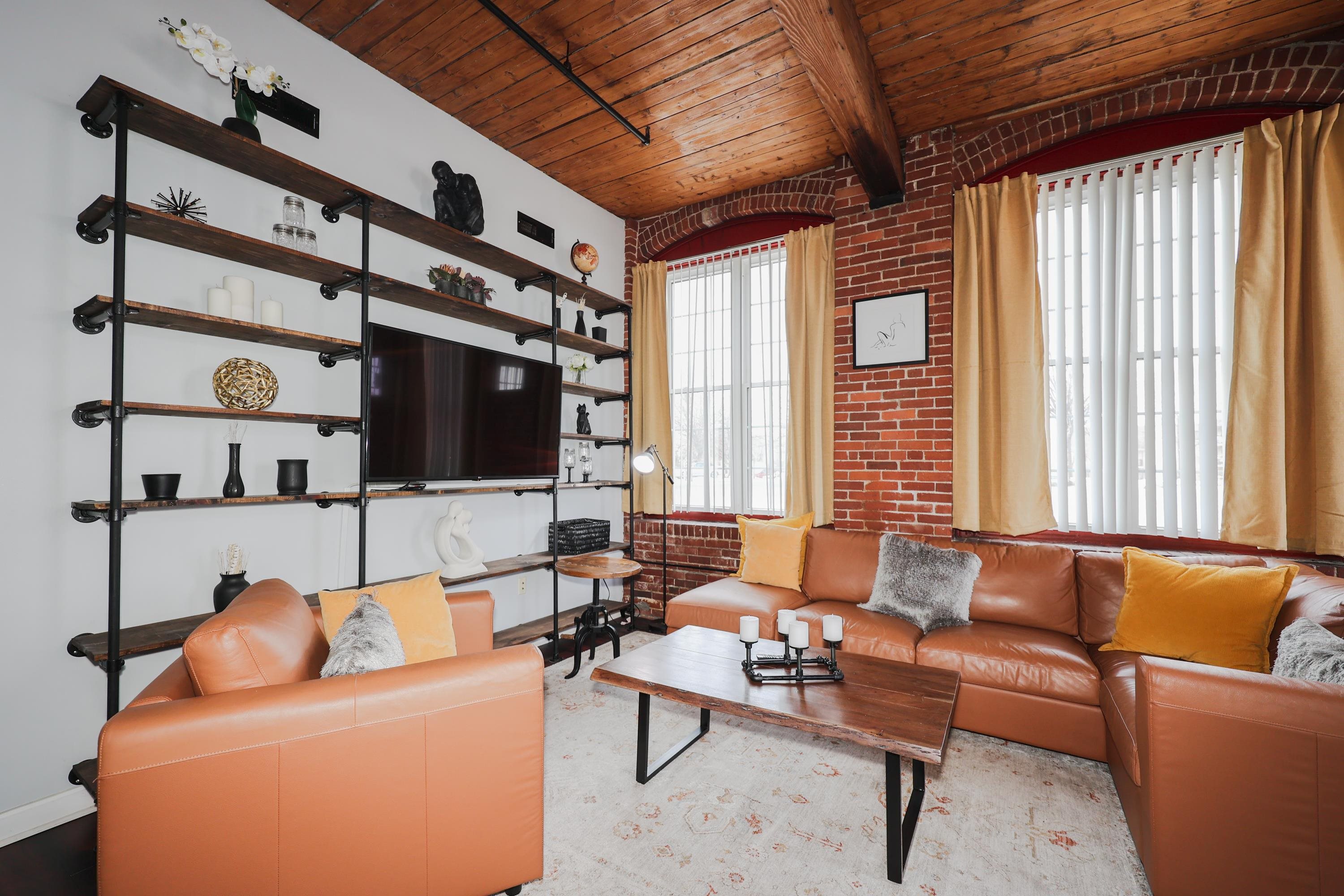 470 Silver Street Unit: 121