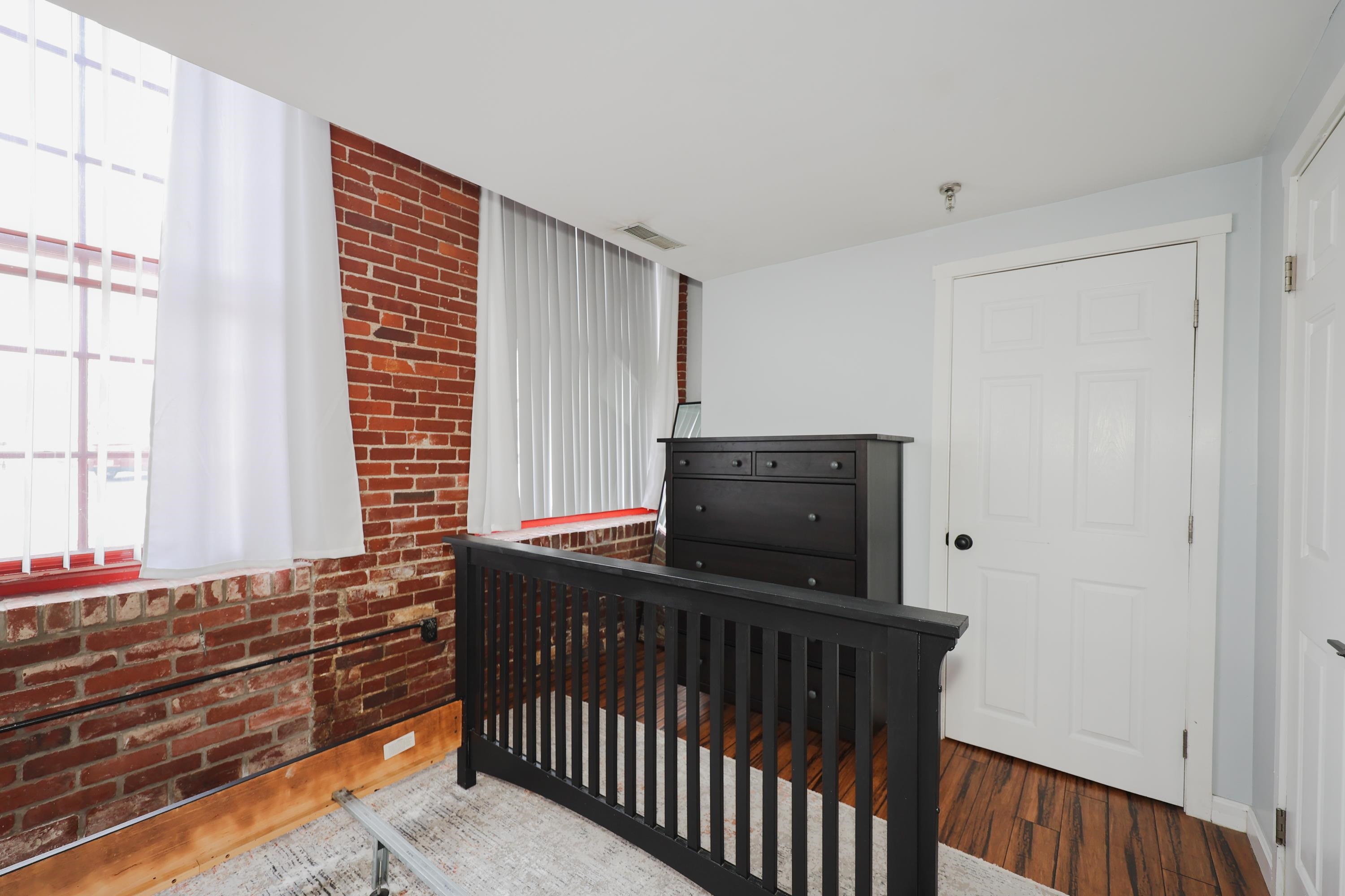 470 Silver Street Unit: 121