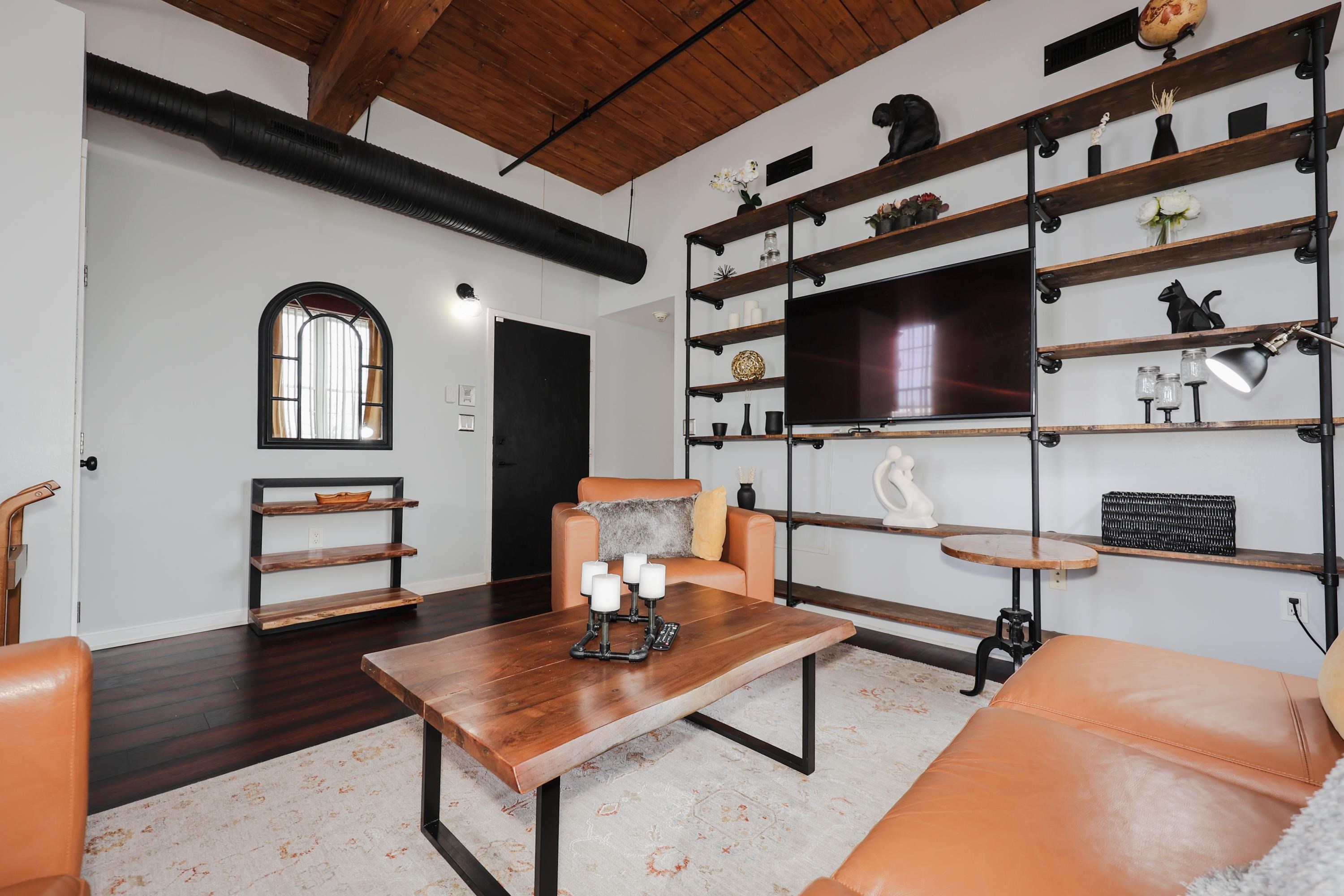 470 Silver Street Unit: 121