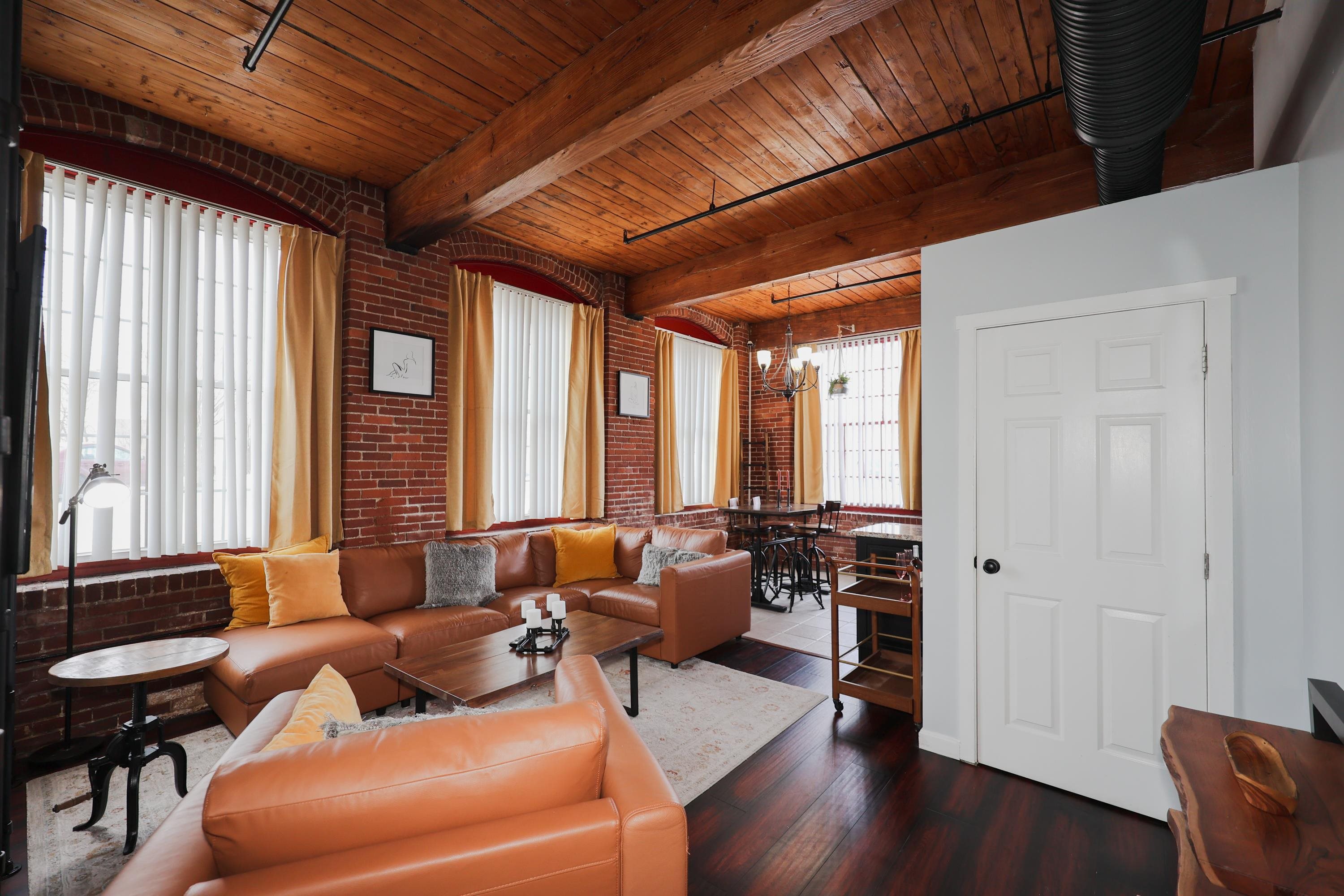 470 Silver Street Unit: 121